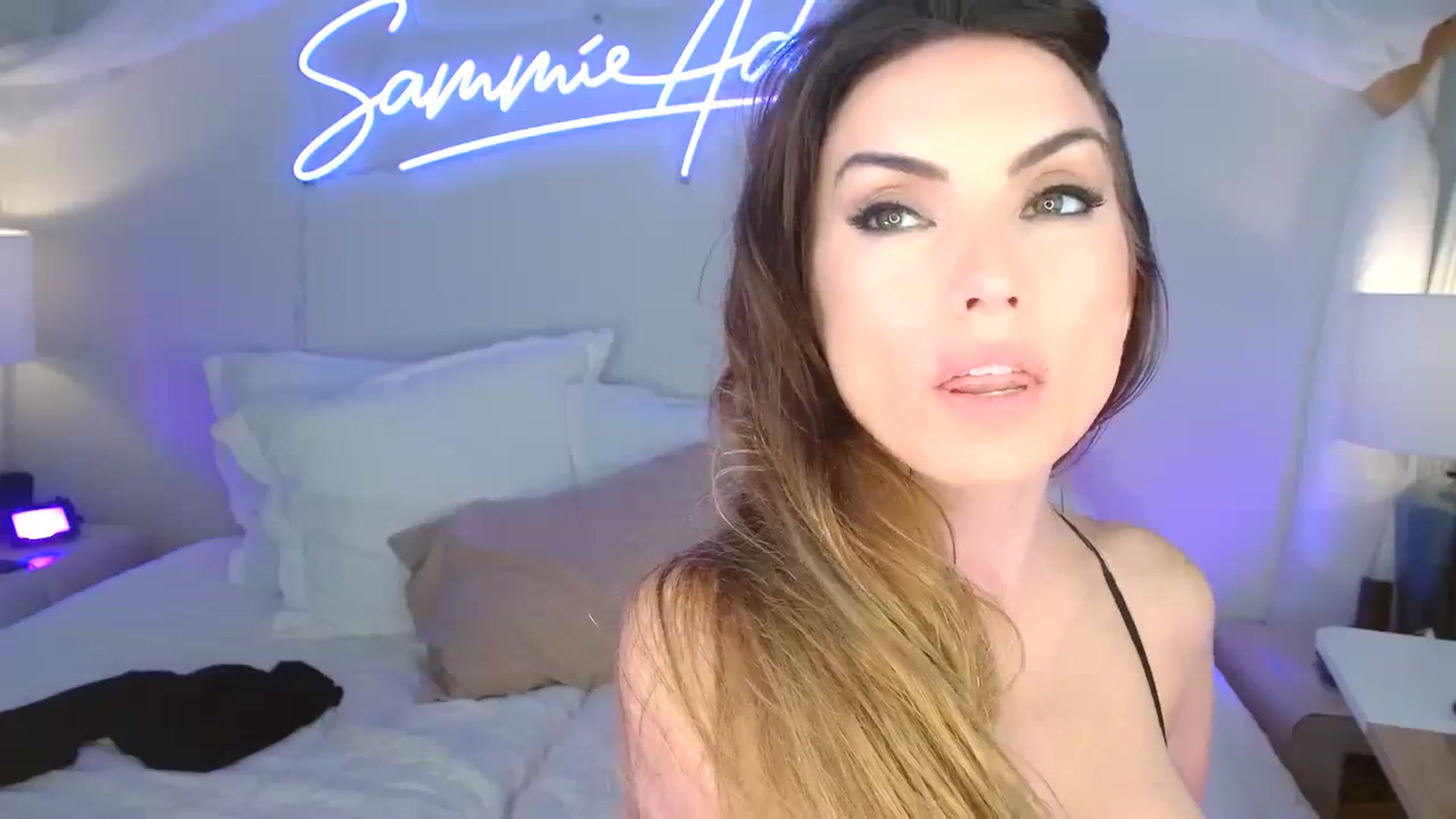 Gallery image thumbnail from SammieAdams's myfreecams stream on, 12/06/2023, 19:29 image 20 of 20