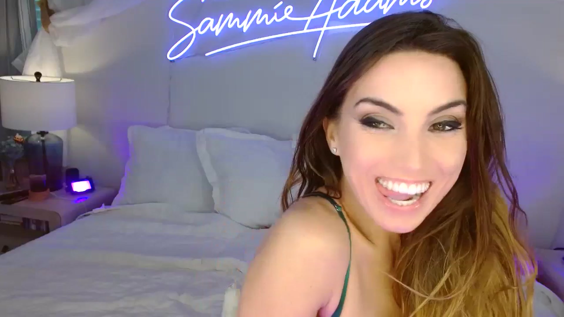 Gallery image thumbnail from SammieAdams's myfreecams stream on, 12/07/2023, 19:42 image 19 of 20