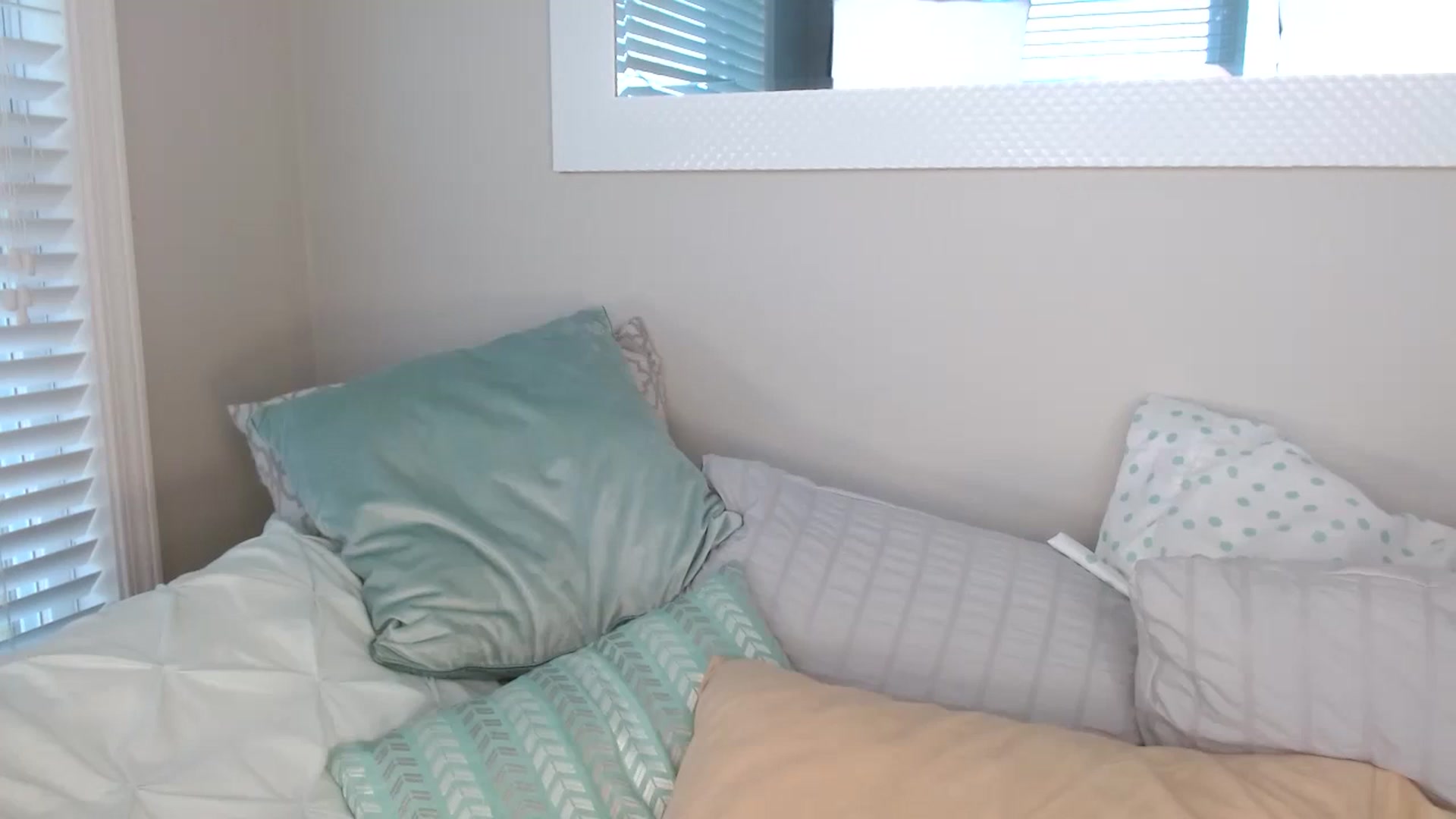 Gallery image thumbnail from SammieAdams's myfreecams stream on, 12/14/2023, 16:52 image 3 of 20