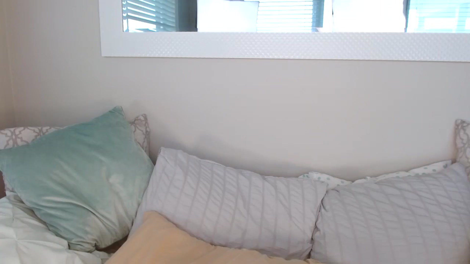 Gallery image thumbnail from SammieAdams's myfreecams stream on, 12/14/2023, 16:52 image 15 of 20