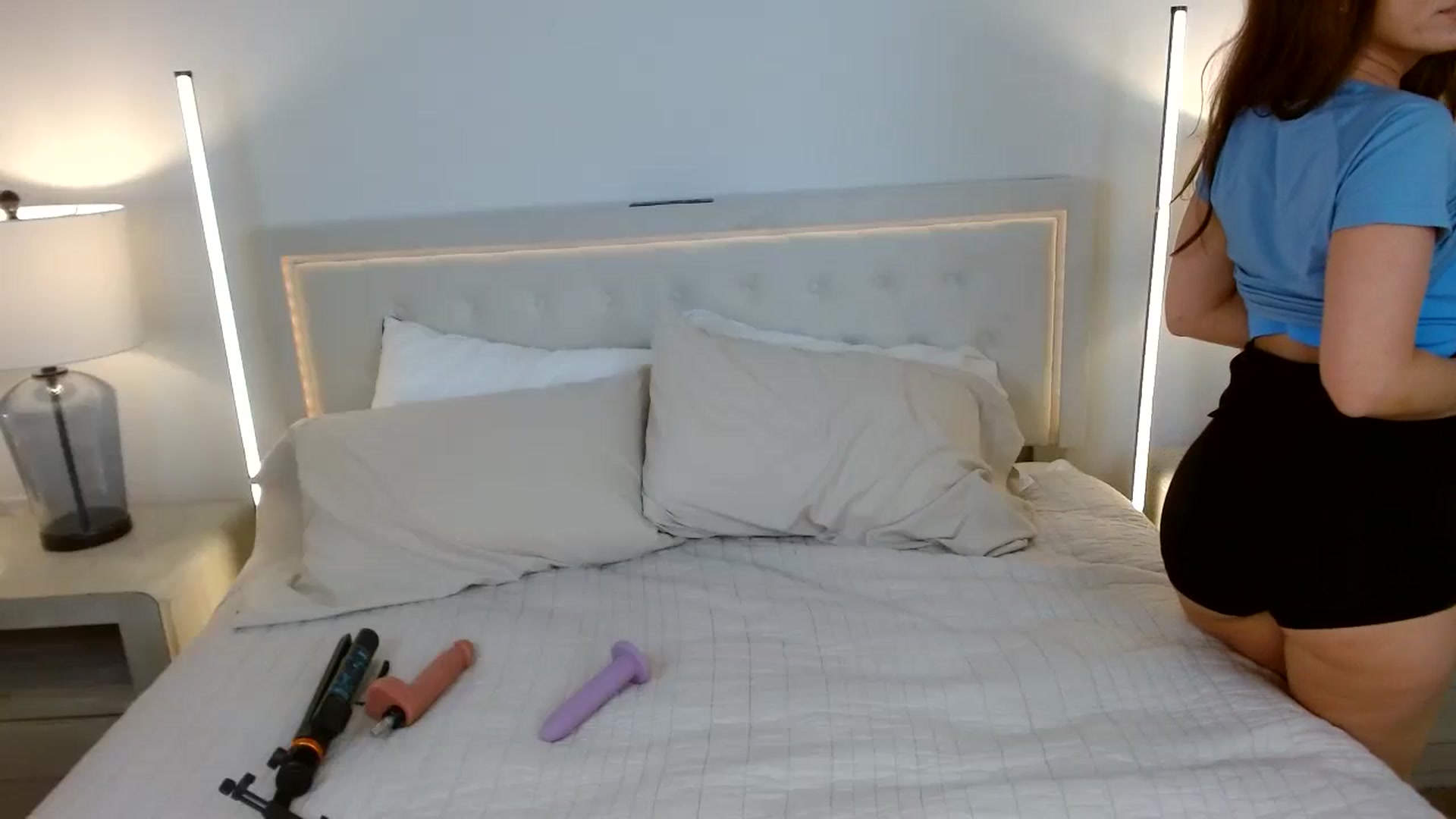Gallery image thumbnail from SammieAdams's myfreecams stream on, 04/10/2026, 18:41 image 12 of 20