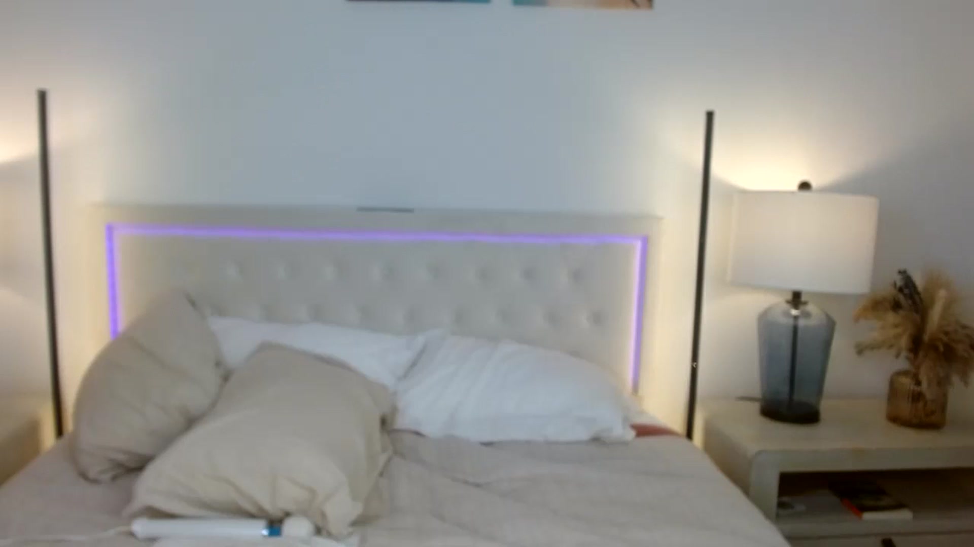 Gallery image thumbnail from SammieAdams's myfreecams stream on, 04/28/2026, 21:35 image 11 of 20