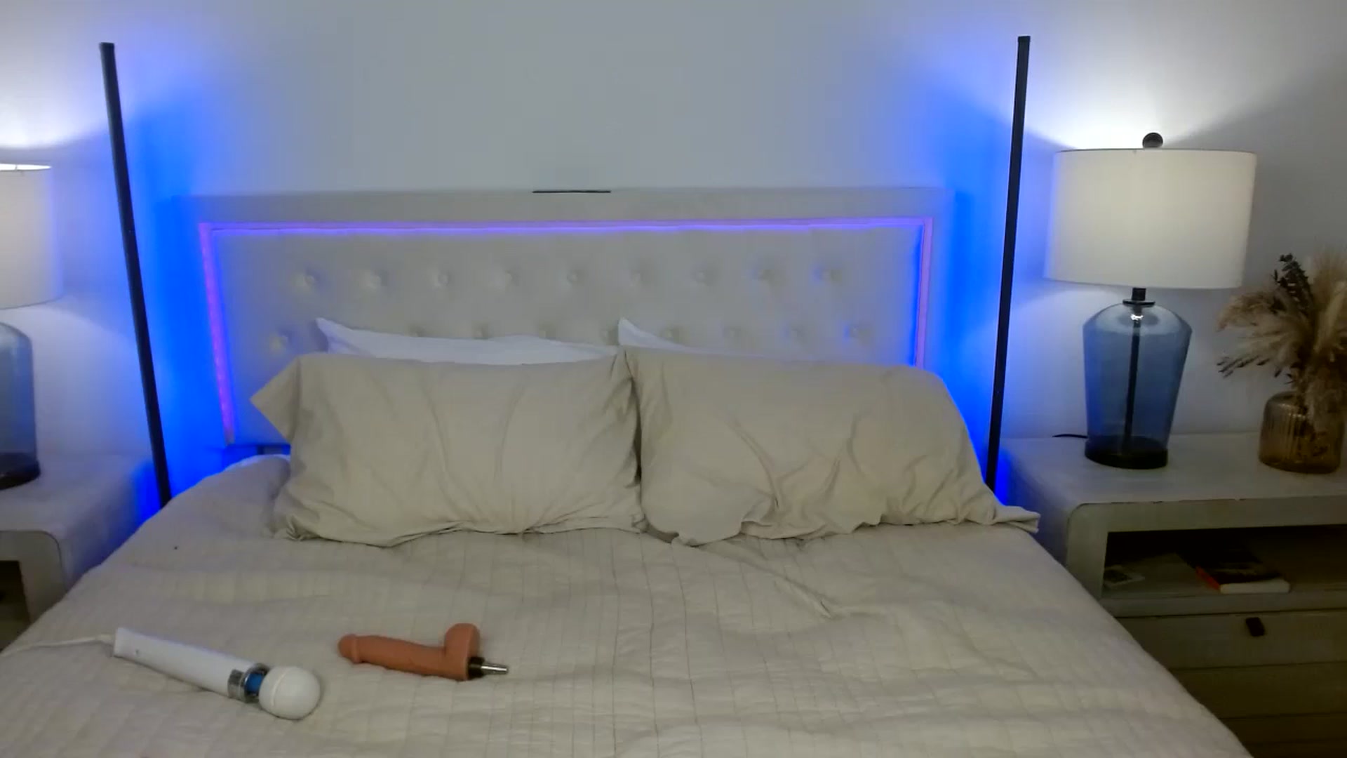 Gallery image thumbnail from SammieAdams's myfreecams stream on, 05/07/2026, 21:36 image 15 of 20