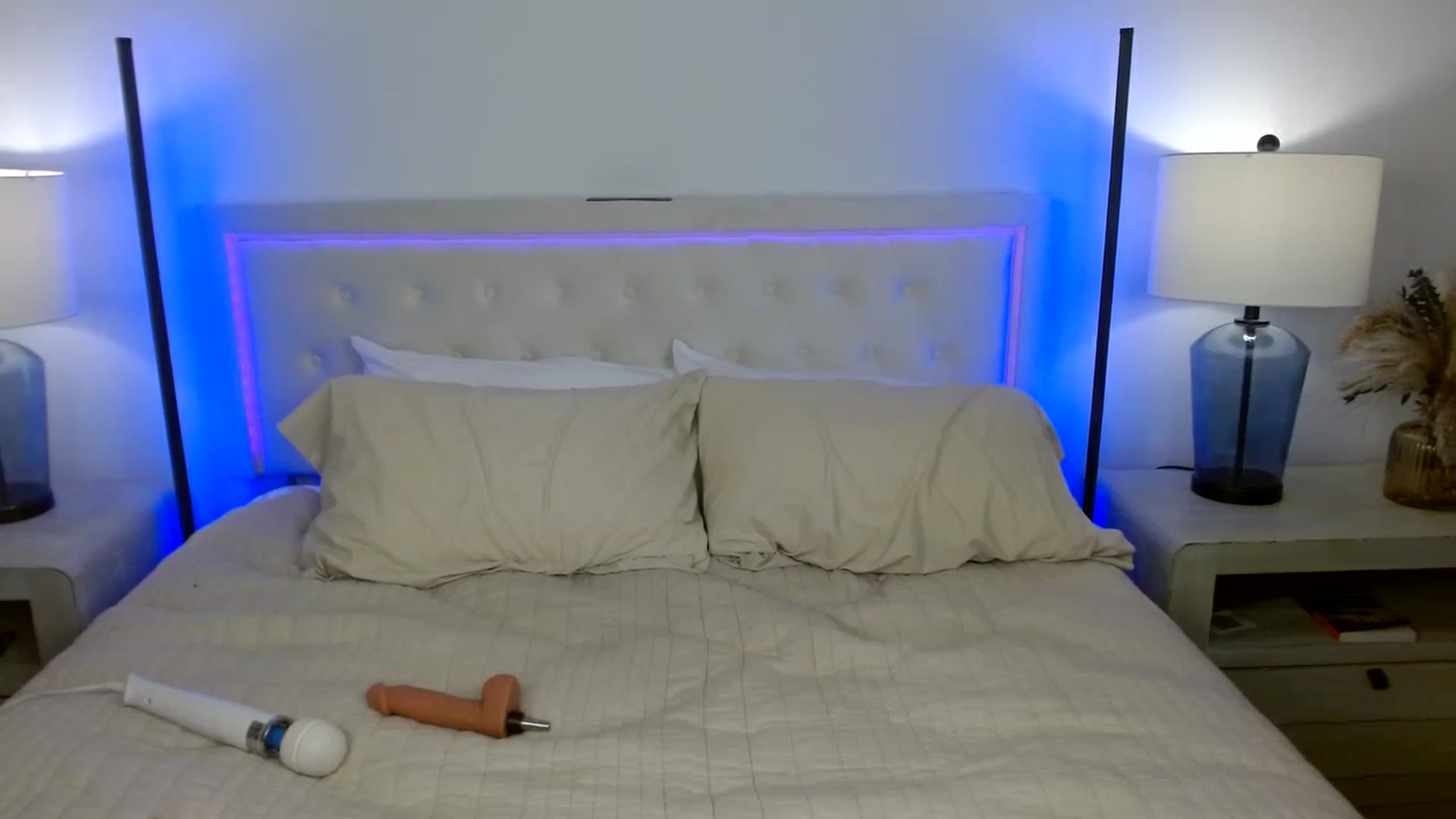 Gallery image thumbnail from SammieAdams's myfreecams stream on, 05/07/2026, 21:36 image 13 of 20