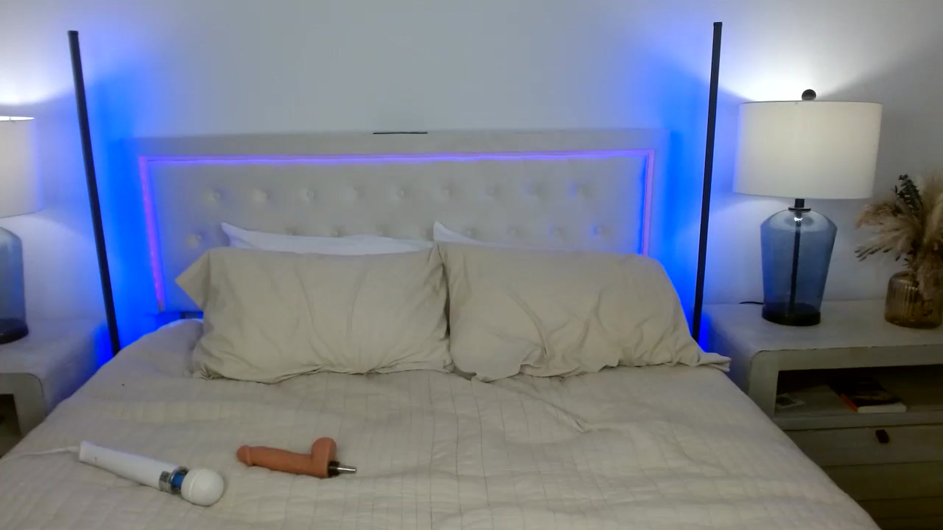 Gallery image thumbnail from SammieAdams's myfreecams stream on, 05/07/2026, 21:36 image 14 of 20