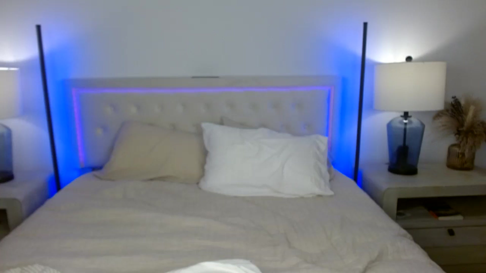 Gallery image thumbnail from SammieAdams's myfreecams stream on, 05/09/2026, 01:08 image 13 of 20