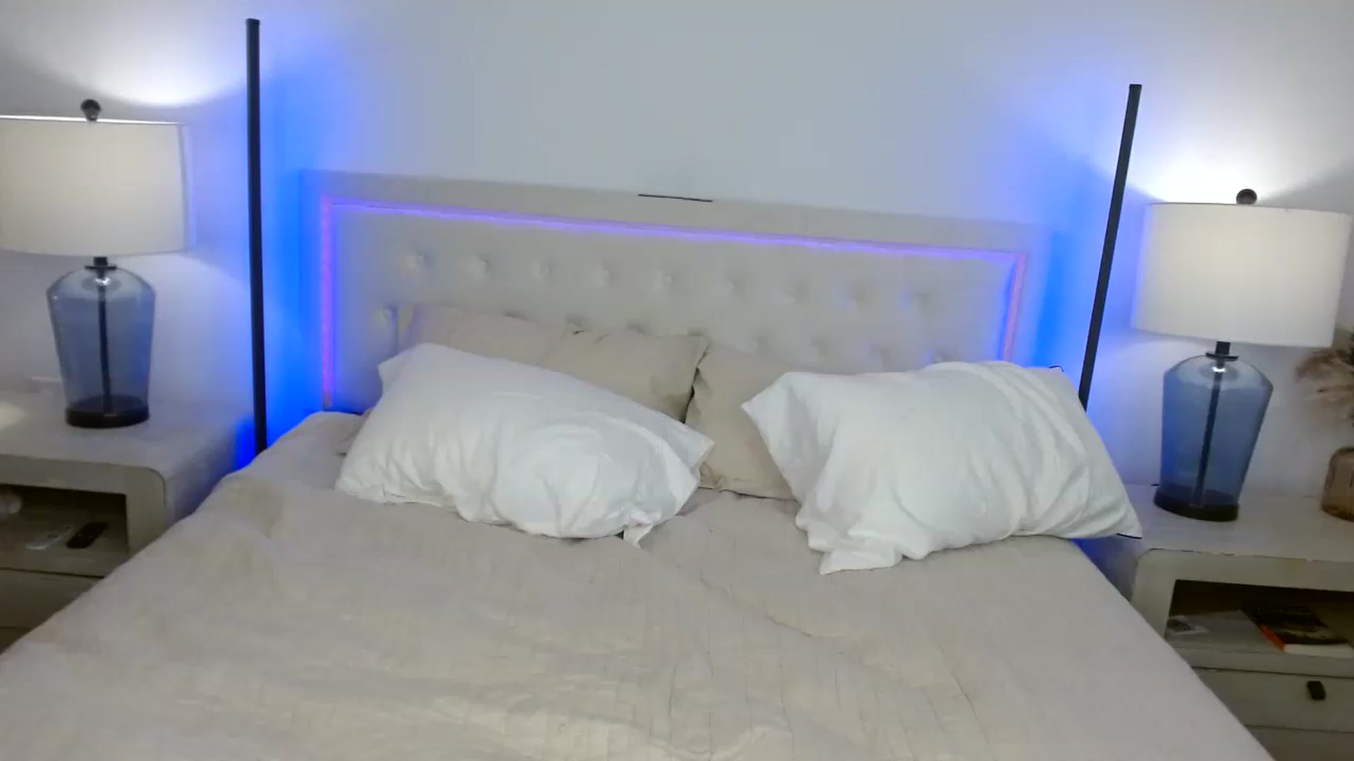 Gallery image thumbnail from SammieAdams's myfreecams stream on, 05/13/2026, 18:36 image 15 of 20