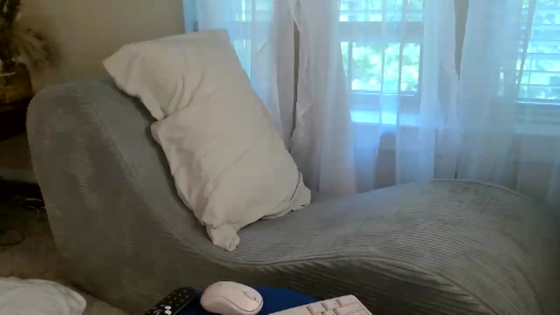 Gallery image thumbnail from SammieAdams's myfreecams stream on, 05/21/2026, 20:52 image 8 of 20