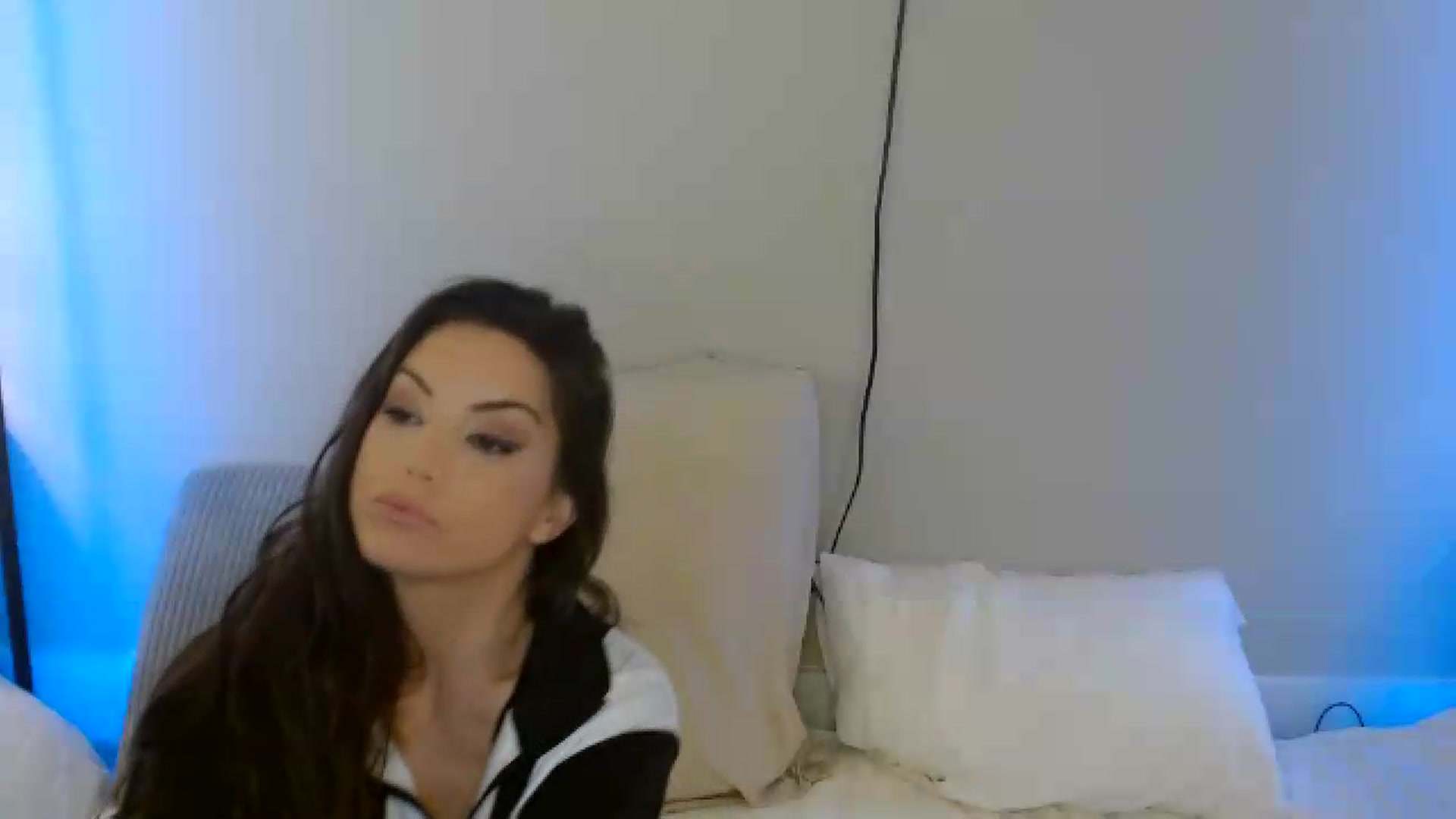 Gallery image thumbnail from SammieAdams's myfreecams stream on, 06/27/2026, 21:49 image 15 of 20