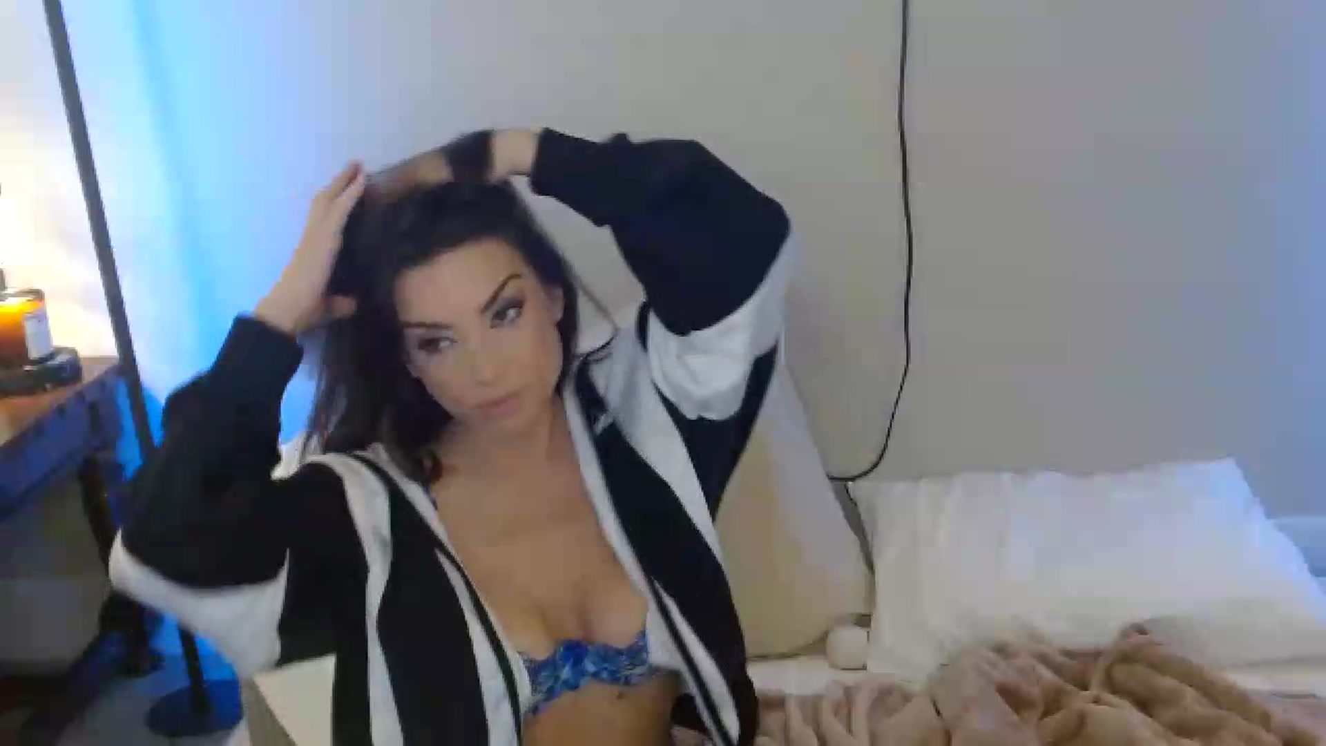Gallery image thumbnail from SammieAdams's myfreecams stream on, 06/27/2026, 23:33 image 18 of 20