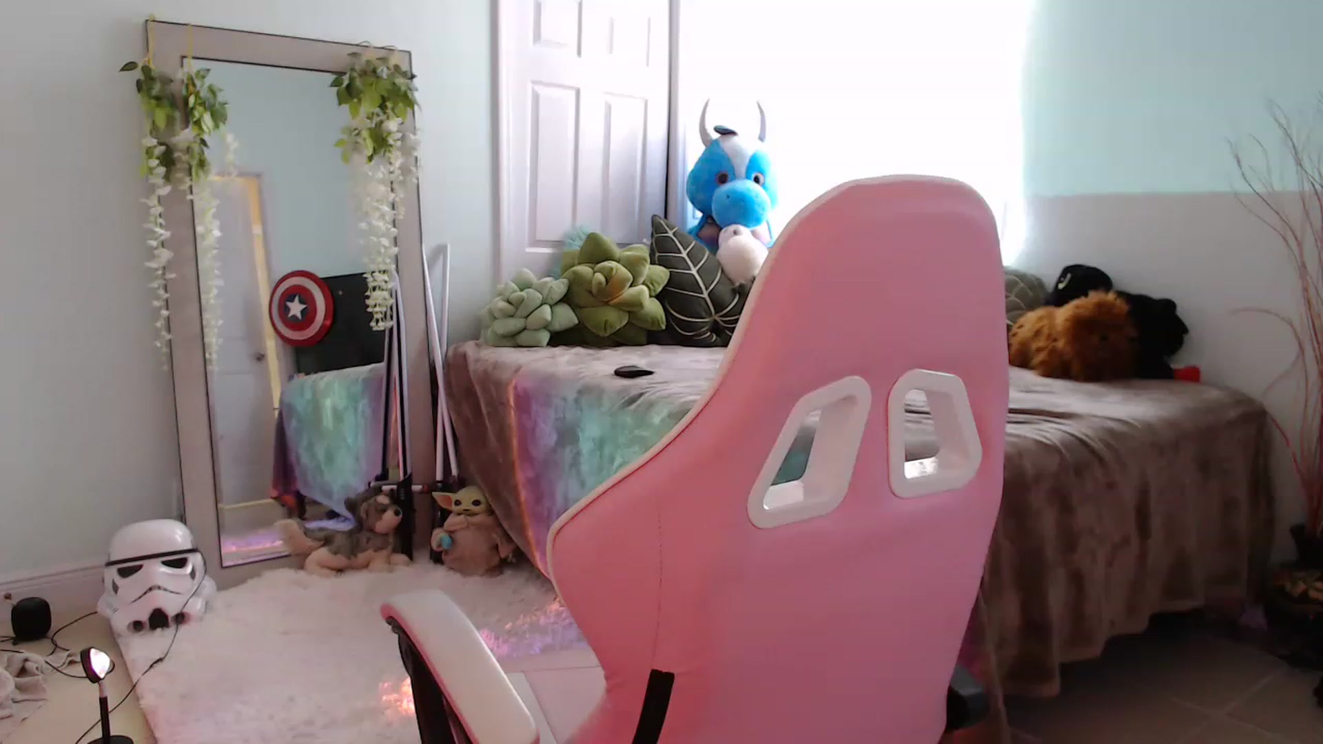 Gallery image thumbnail from Sammigrey_'s myfreecams stream on, 11/17/2022, 17:23 image 13 of 20