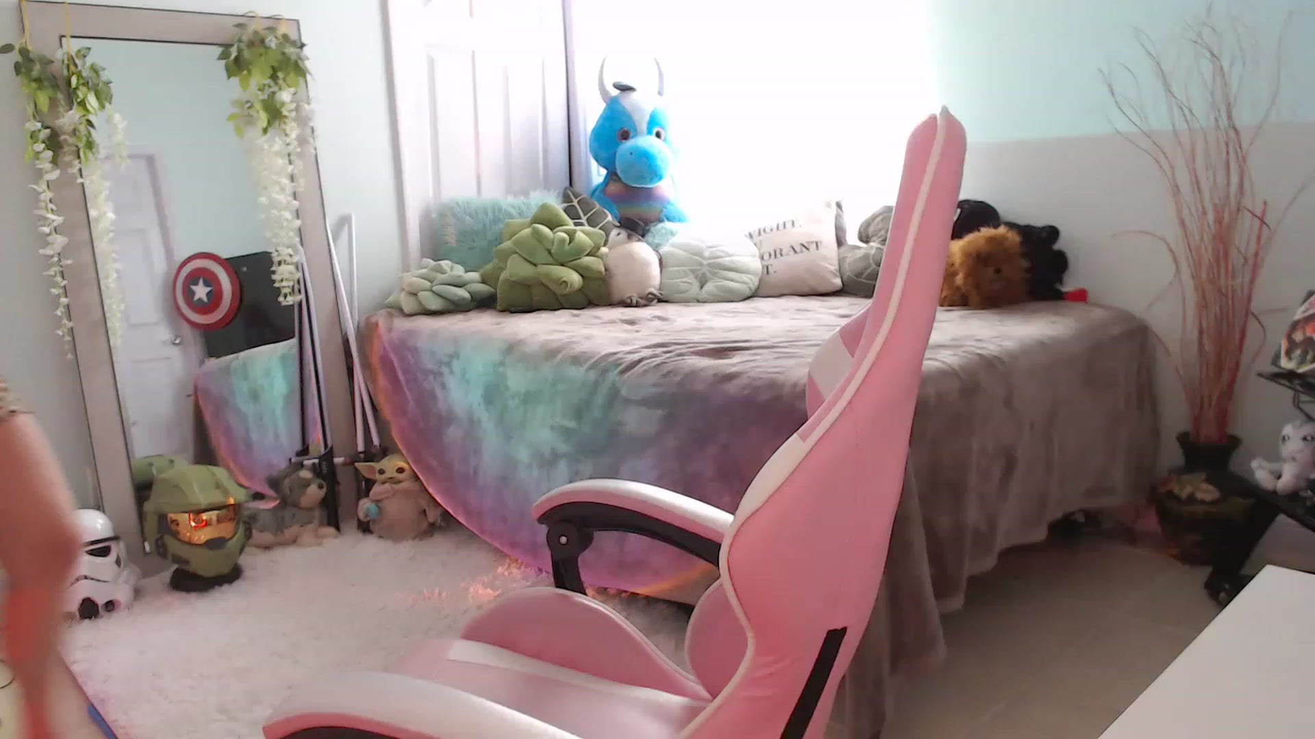 Gallery image thumbnail from Sammigrey_'s myfreecams stream on, 11/22/2022, 18:43 image 5 of 20