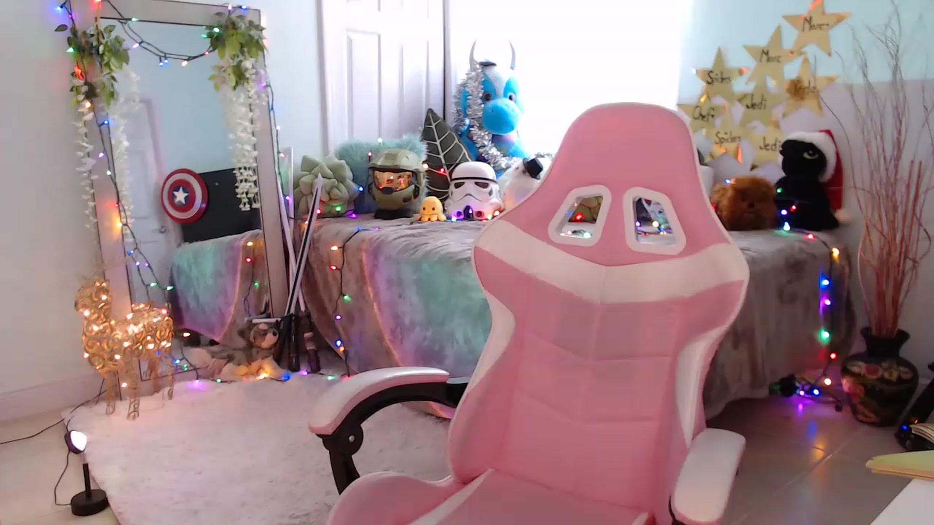Gallery image thumbnail from Sammigrey_'s myfreecams stream on, 12/06/2022, 18:20 image 16 of 20