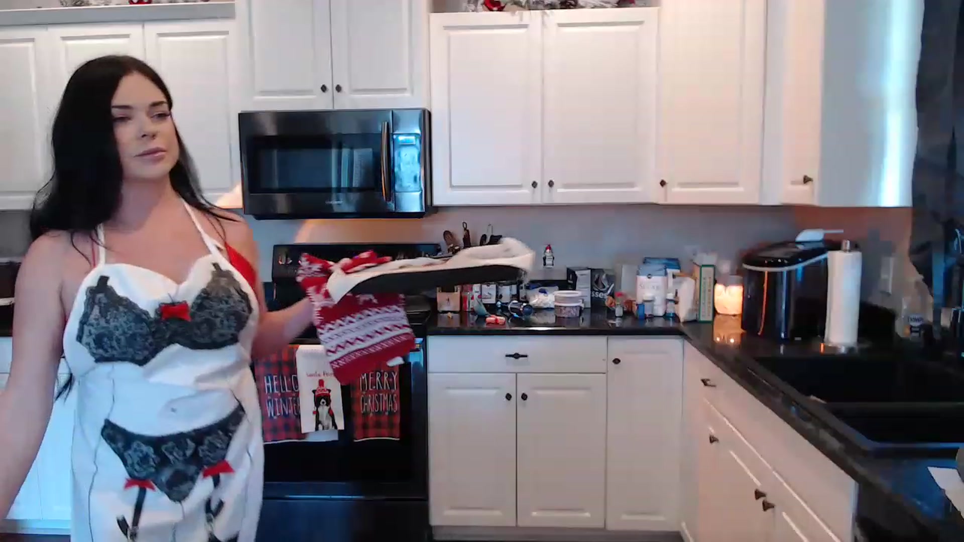 Gallery image thumbnail from Sammigrey_'s myfreecams stream on, 12/10/2022, 20:20 image 5 of 20