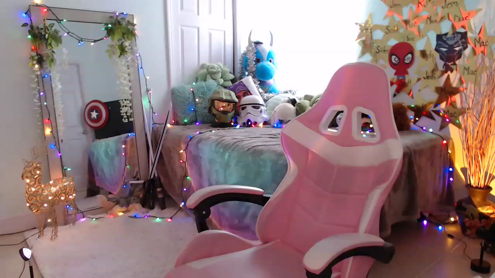 Gallery image thumbnail from Sammigrey_'s myfreecams stream on, 12/15/2022, 21:06 image 3 of 20