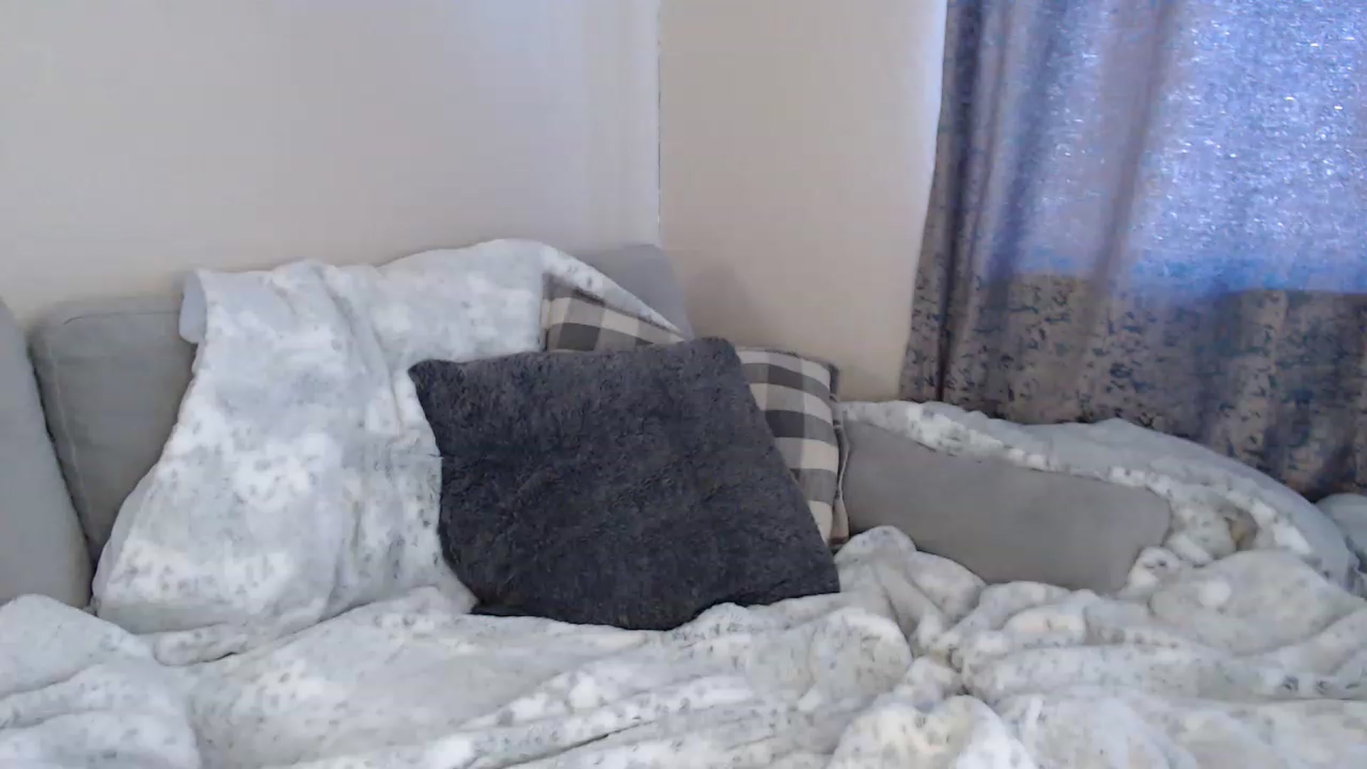 Gallery image thumbnail from Sammigrey_'s myfreecams stream on, 12/30/2022, 20:50 image 1 of 20