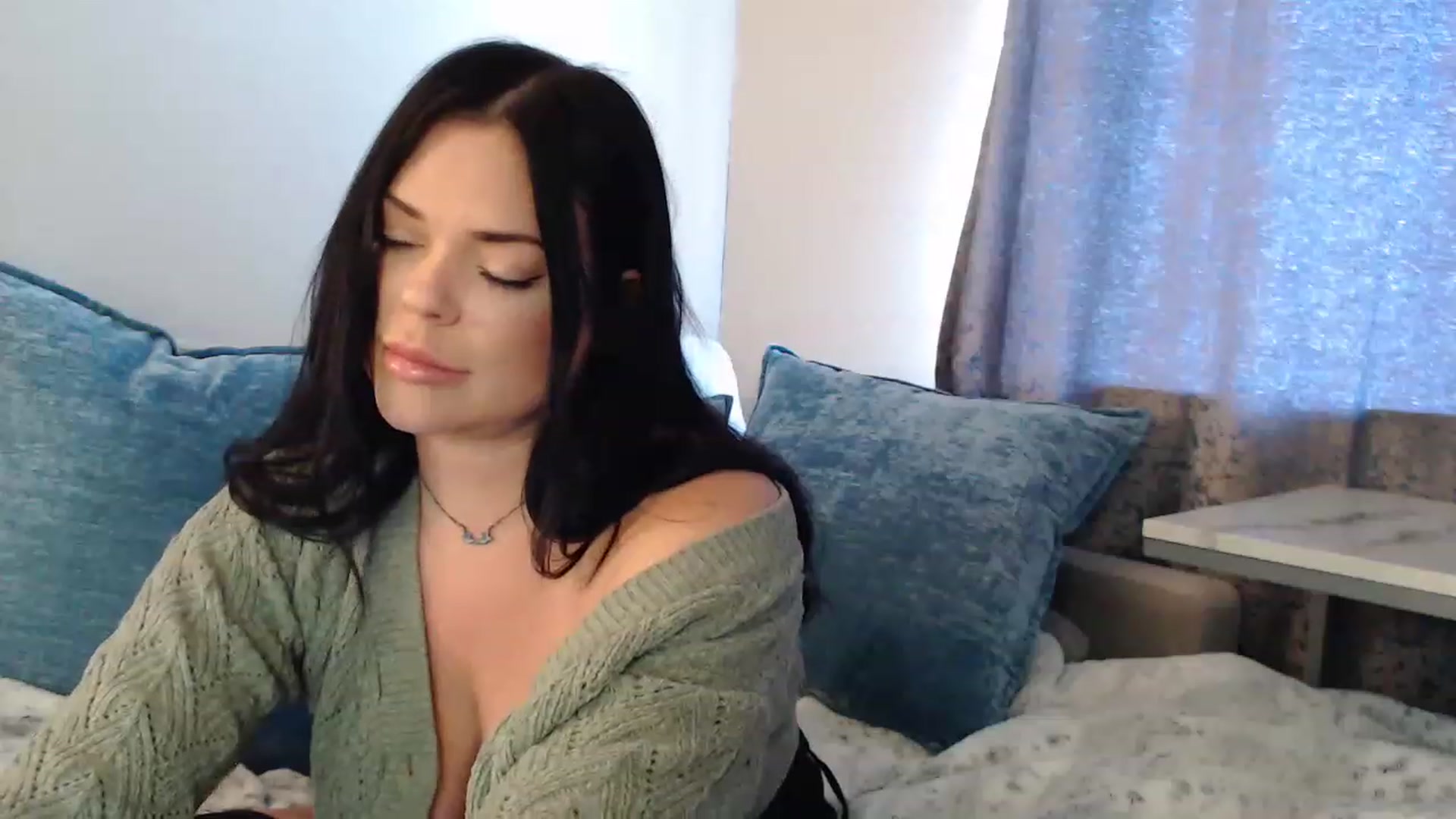 Gallery image thumbnail from Sammigrey_'s myfreecams stream on, 01/05/2023, 18:20 image 17 of 20