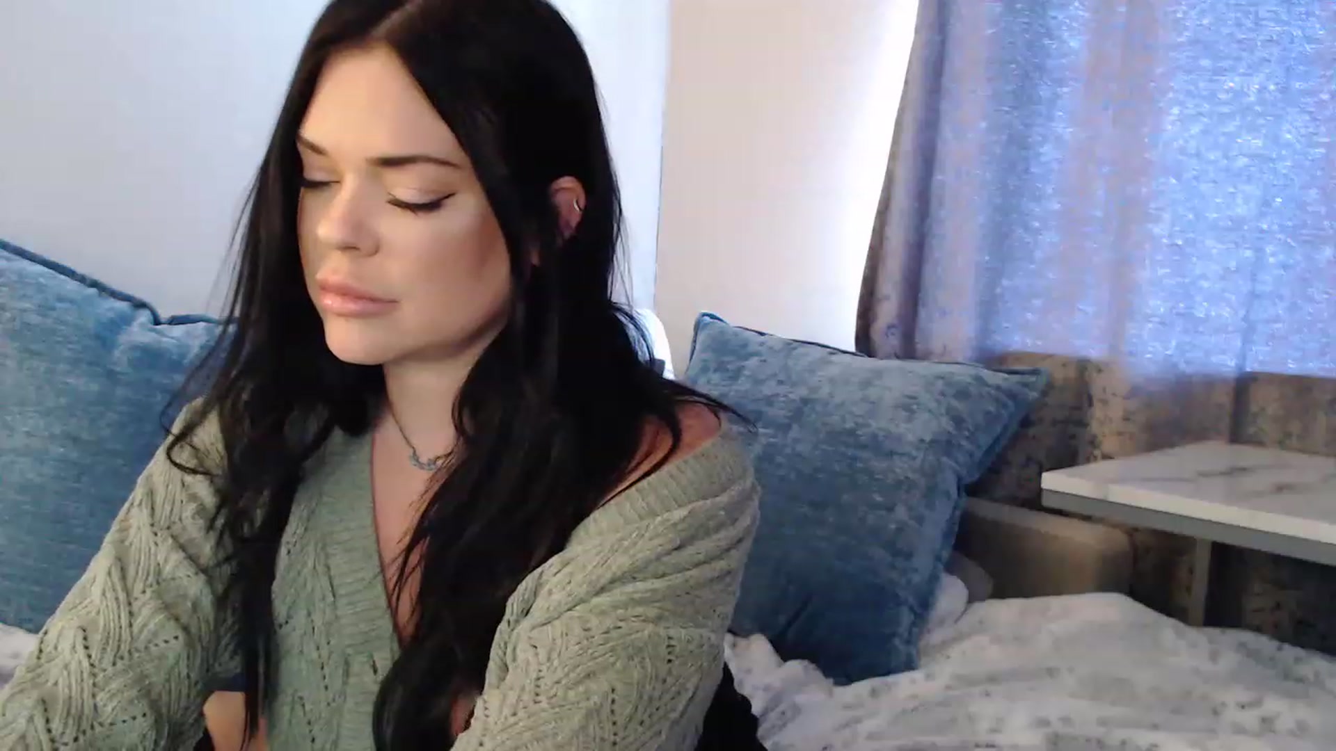 Gallery image thumbnail from Sammigrey_'s myfreecams stream on, 01/05/2023, 18:20 image 18 of 20