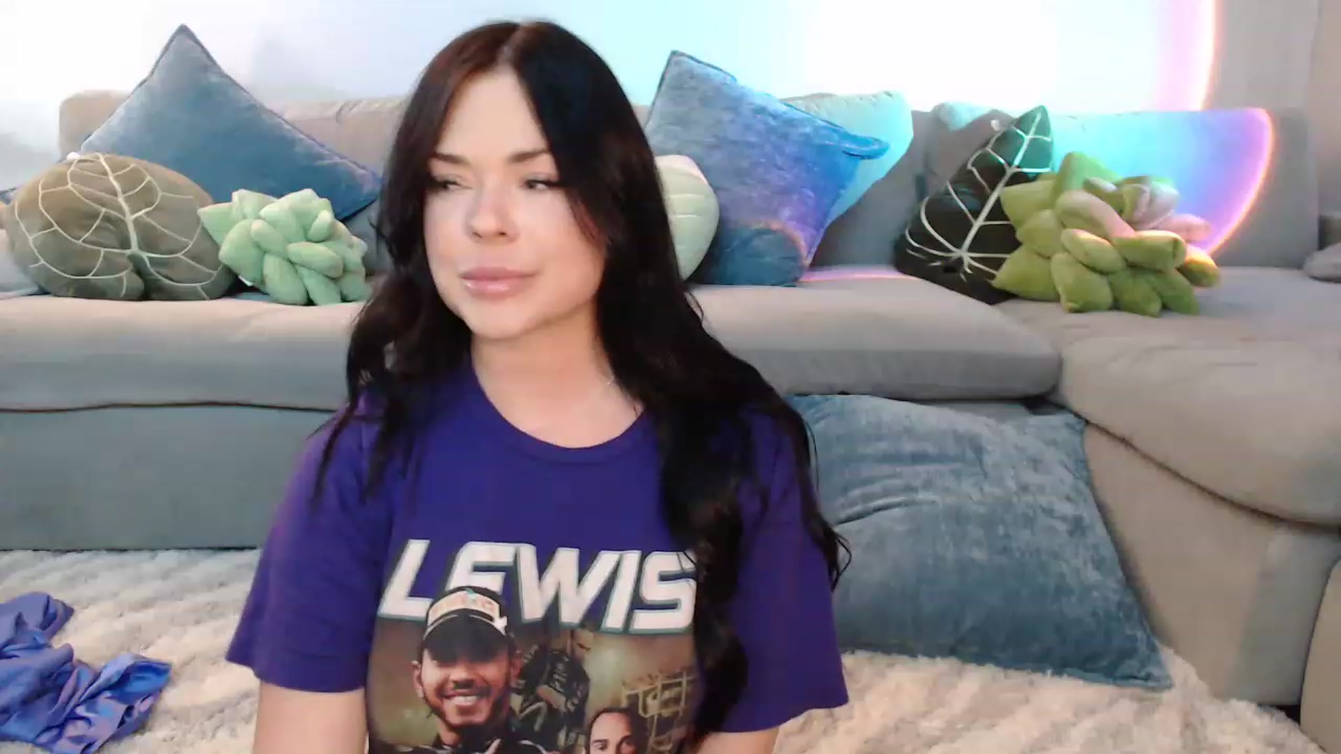 Gallery image thumbnail from Sammigrey_'s myfreecams stream on, 02/22/2023, 19:51 image 16 of 20