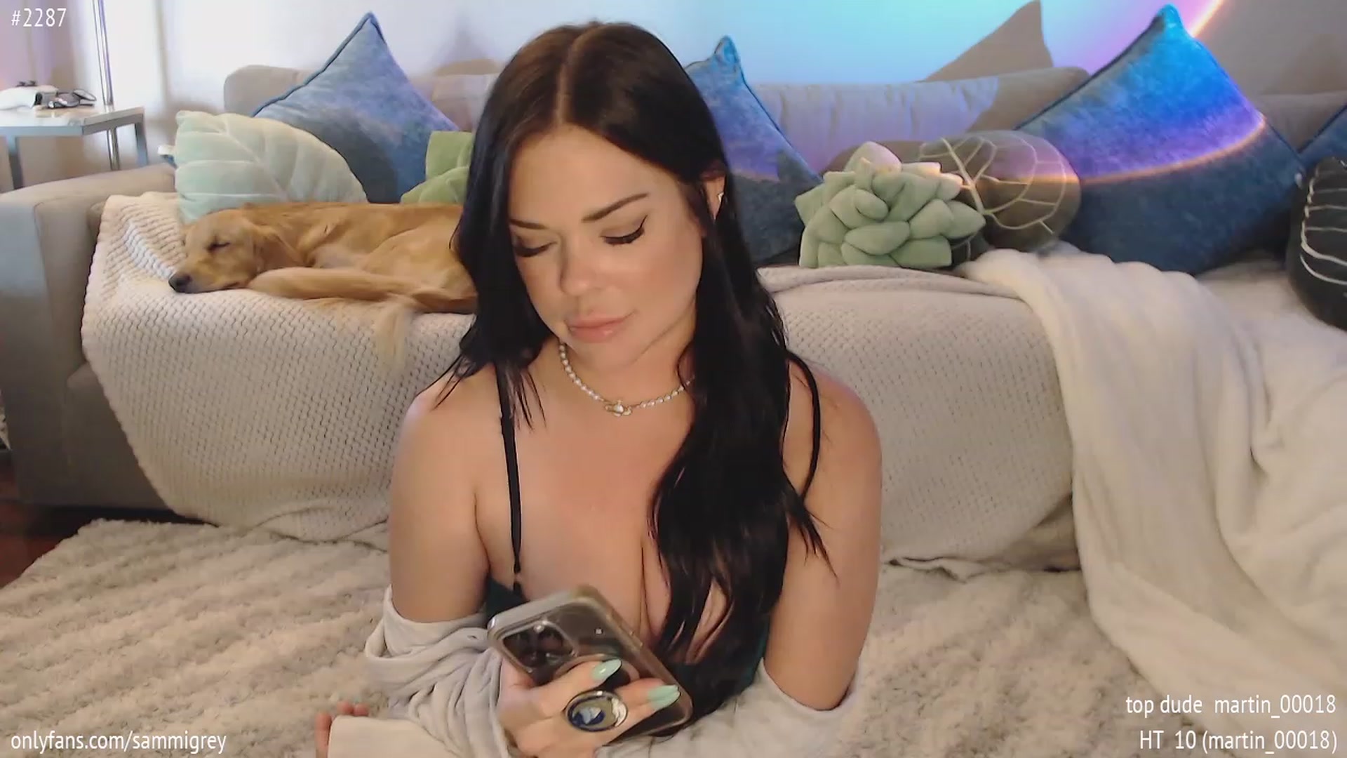 Gallery image thumbnail from Sammigrey_'s myfreecams stream on, 04/01/2023, 17:51 image 14 of 20