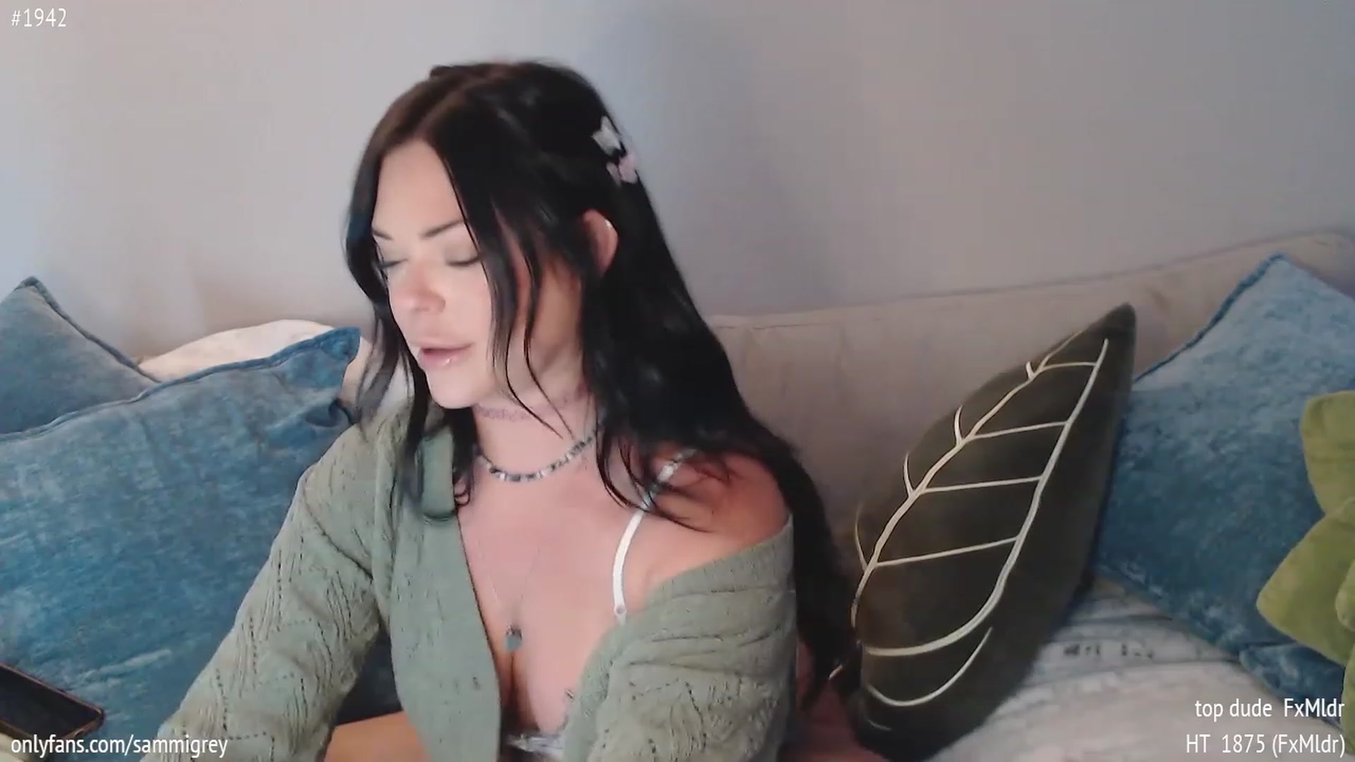 Gallery image thumbnail from Sammigrey_'s myfreecams stream on, 04/12/2023, 19:18 image 15 of 20