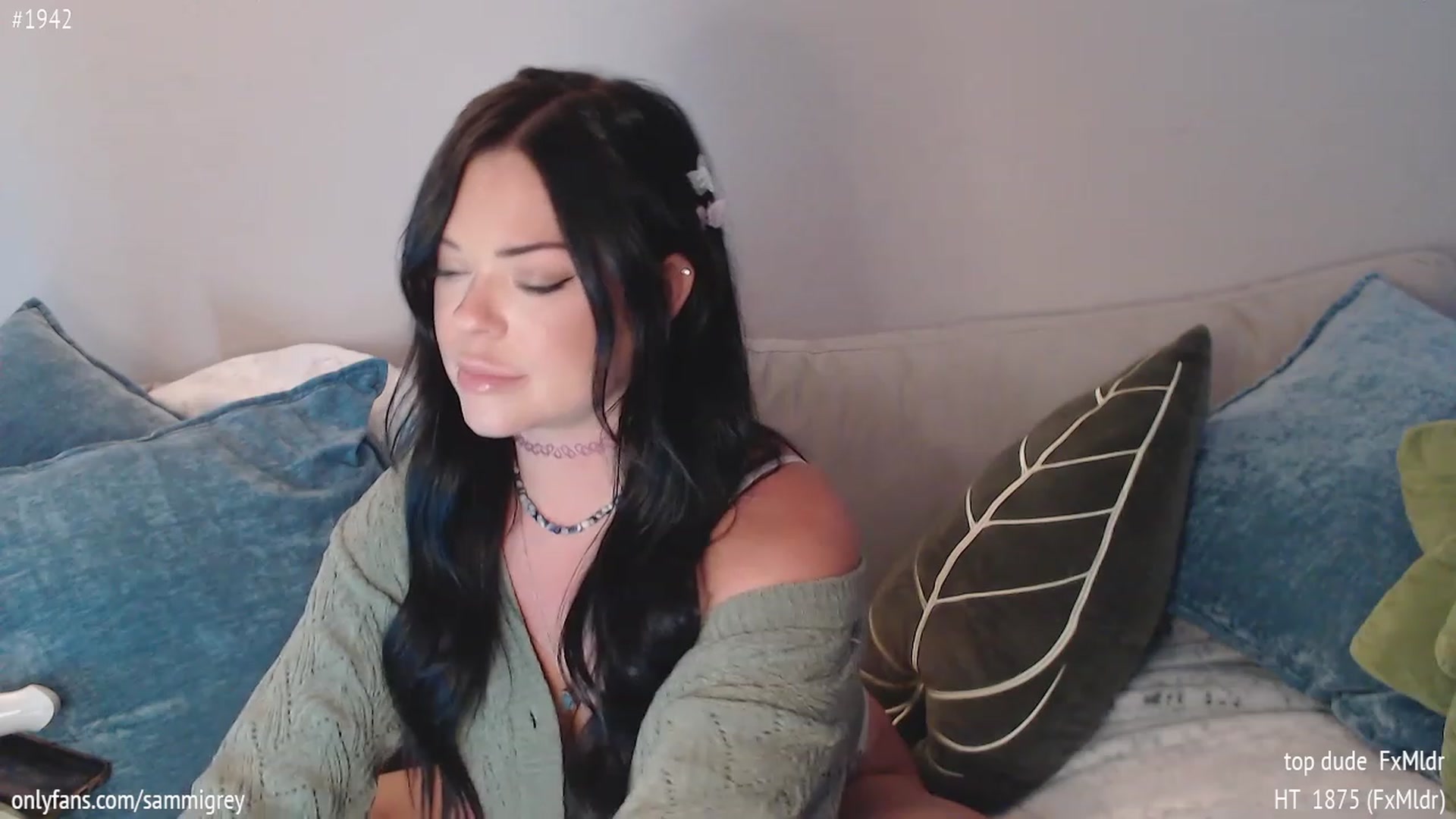 Gallery image thumbnail from Sammigrey_'s myfreecams stream on, 04/12/2023, 19:18 image 16 of 20