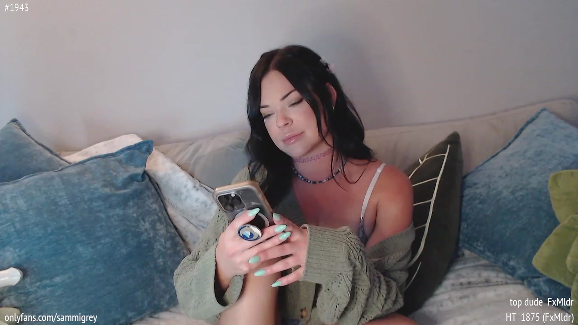 Gallery image thumbnail from Sammigrey_'s myfreecams stream on, 04/12/2023, 19:18 image 19 of 20