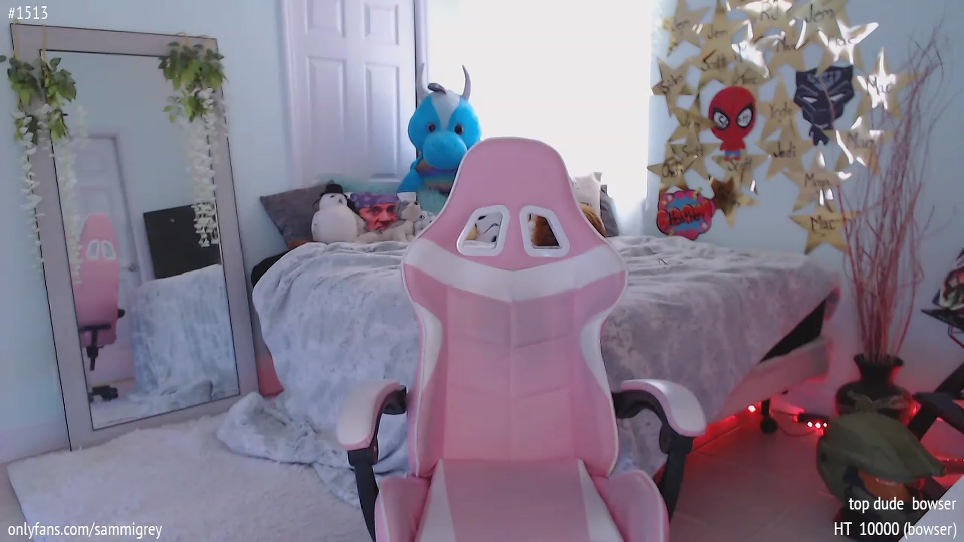Gallery image thumbnail from Sammigrey_'s myfreecams stream on, 04/28/2023, 13:29 image 10 of 20