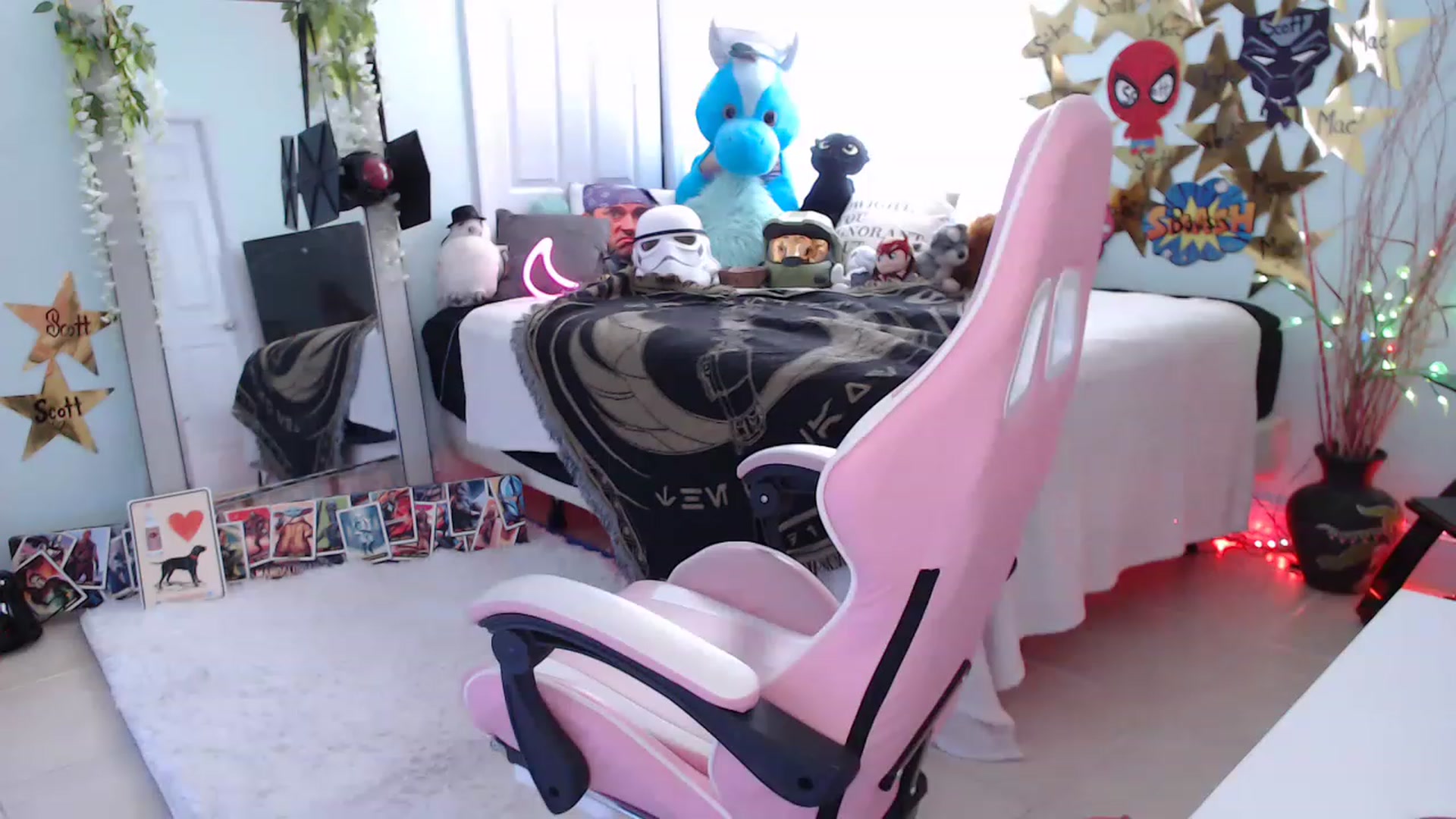 Gallery image thumbnail from Sammigrey_'s myfreecams stream on, 05/25/2023, 16:33 image 11 of 20