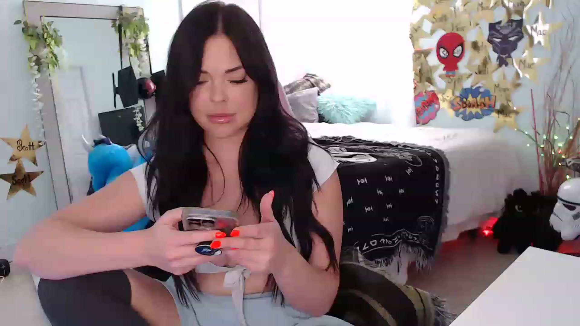 Gallery image thumbnail from Sammigrey_'s myfreecams stream on, 05/30/2023, 19:48 image 17 of 20