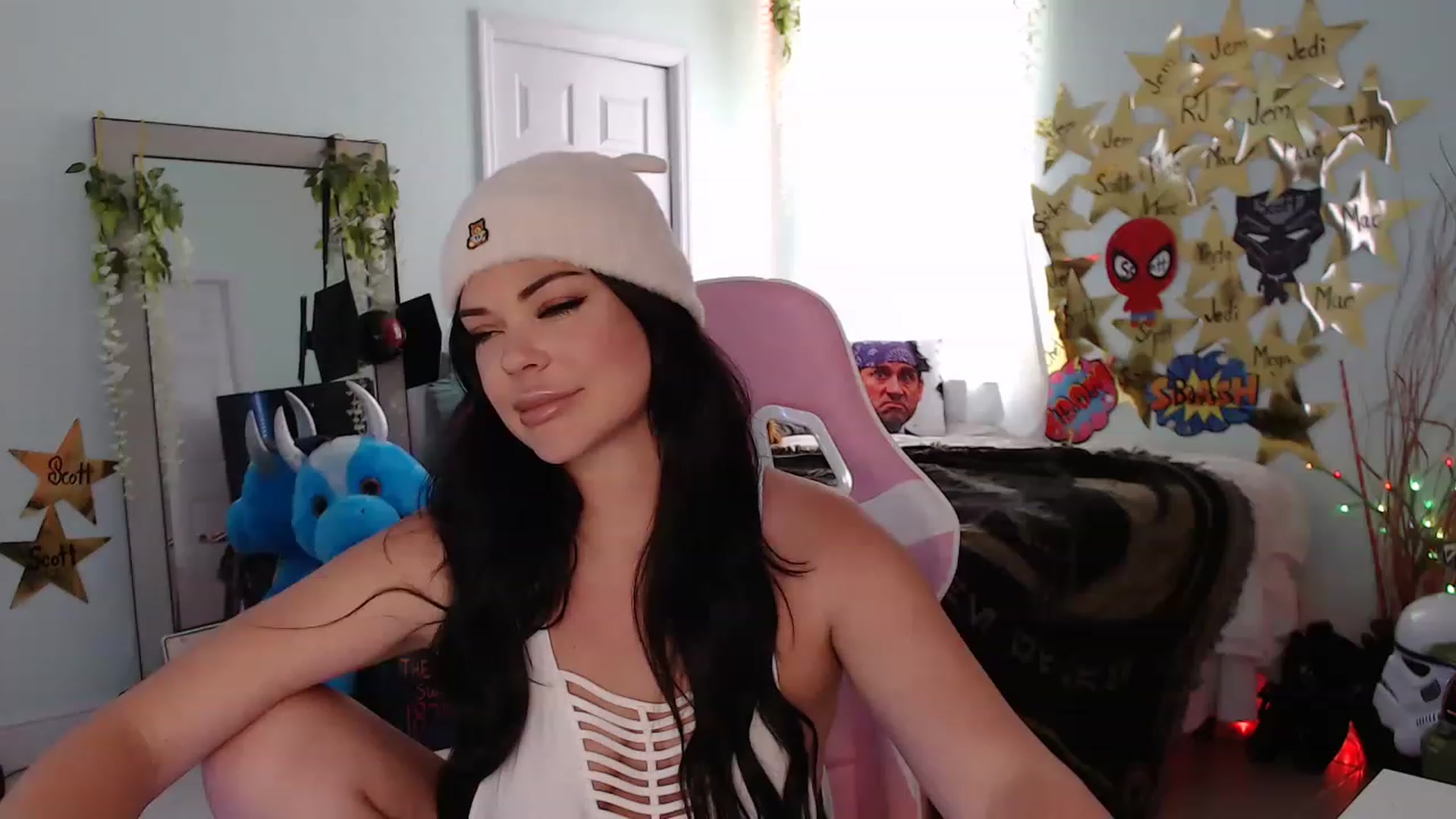 Gallery image thumbnail from Sammigrey_'s myfreecams stream on, 06/02/2023, 20:41 image 2 of 20