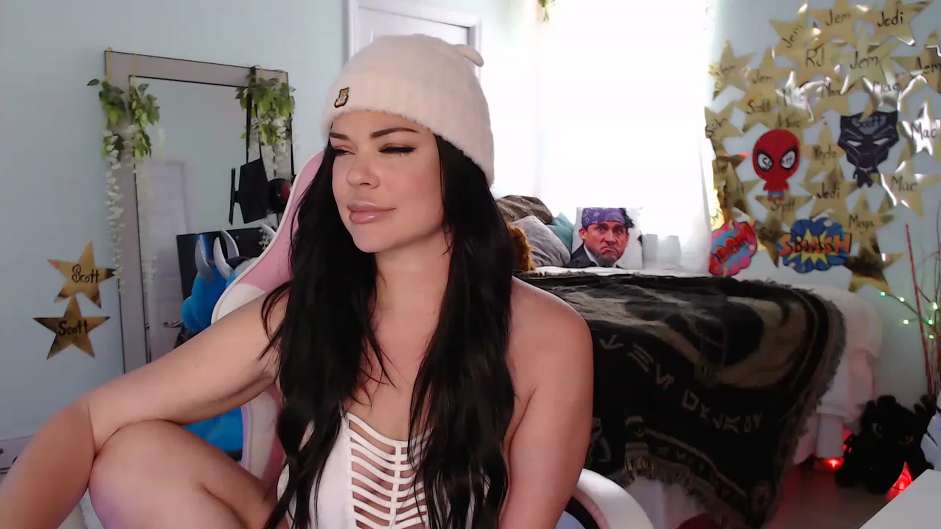 Gallery image thumbnail from Sammigrey_'s myfreecams stream on, 06/02/2023, 20:41 image 3 of 20