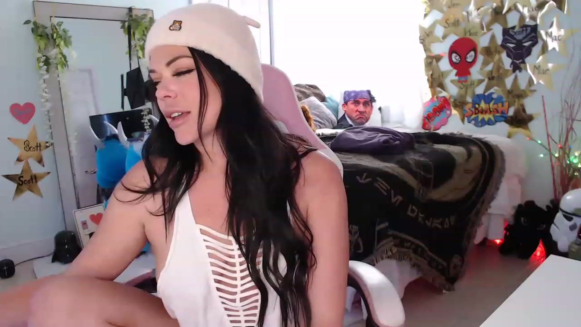 Gallery image thumbnail from Sammigrey_'s myfreecams stream on, 06/02/2023, 22:07 image 10 of 20