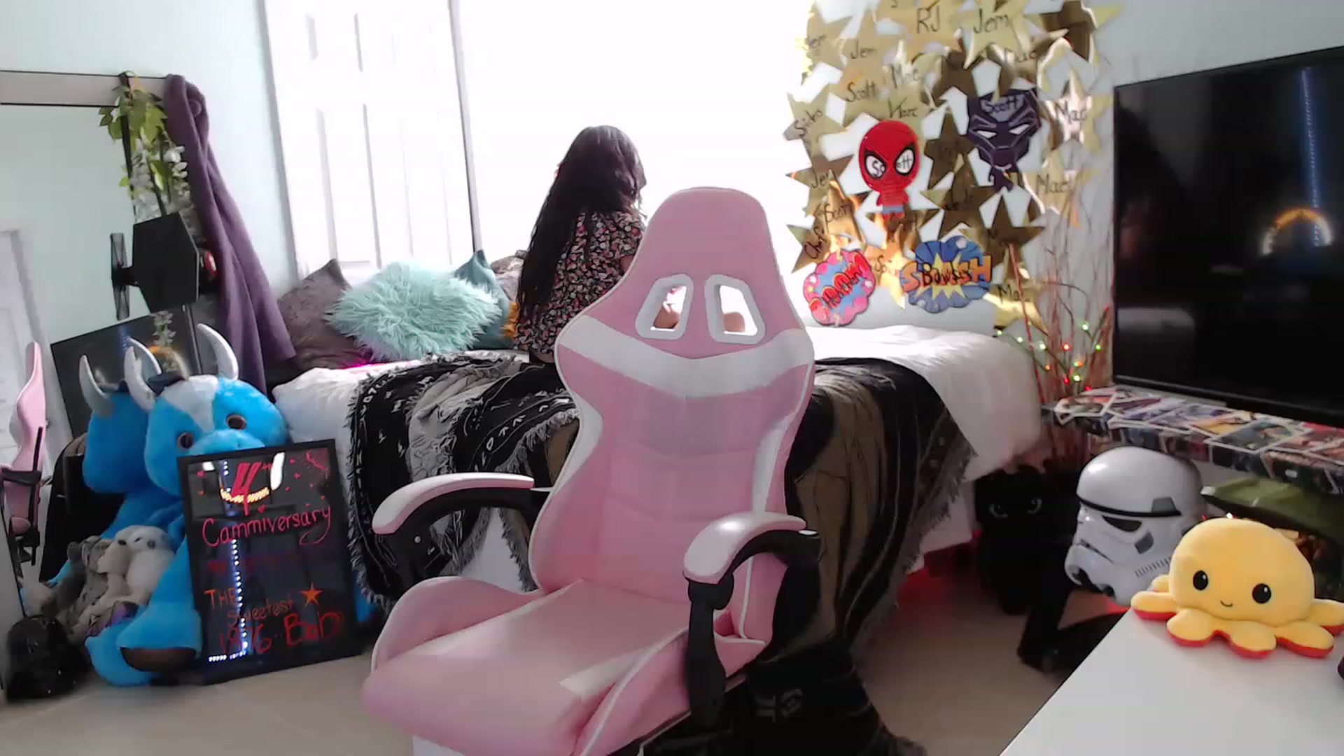 Gallery image thumbnail from Sammigrey_'s myfreecams stream on, 06/06/2023, 19:06 image 20 of 20
