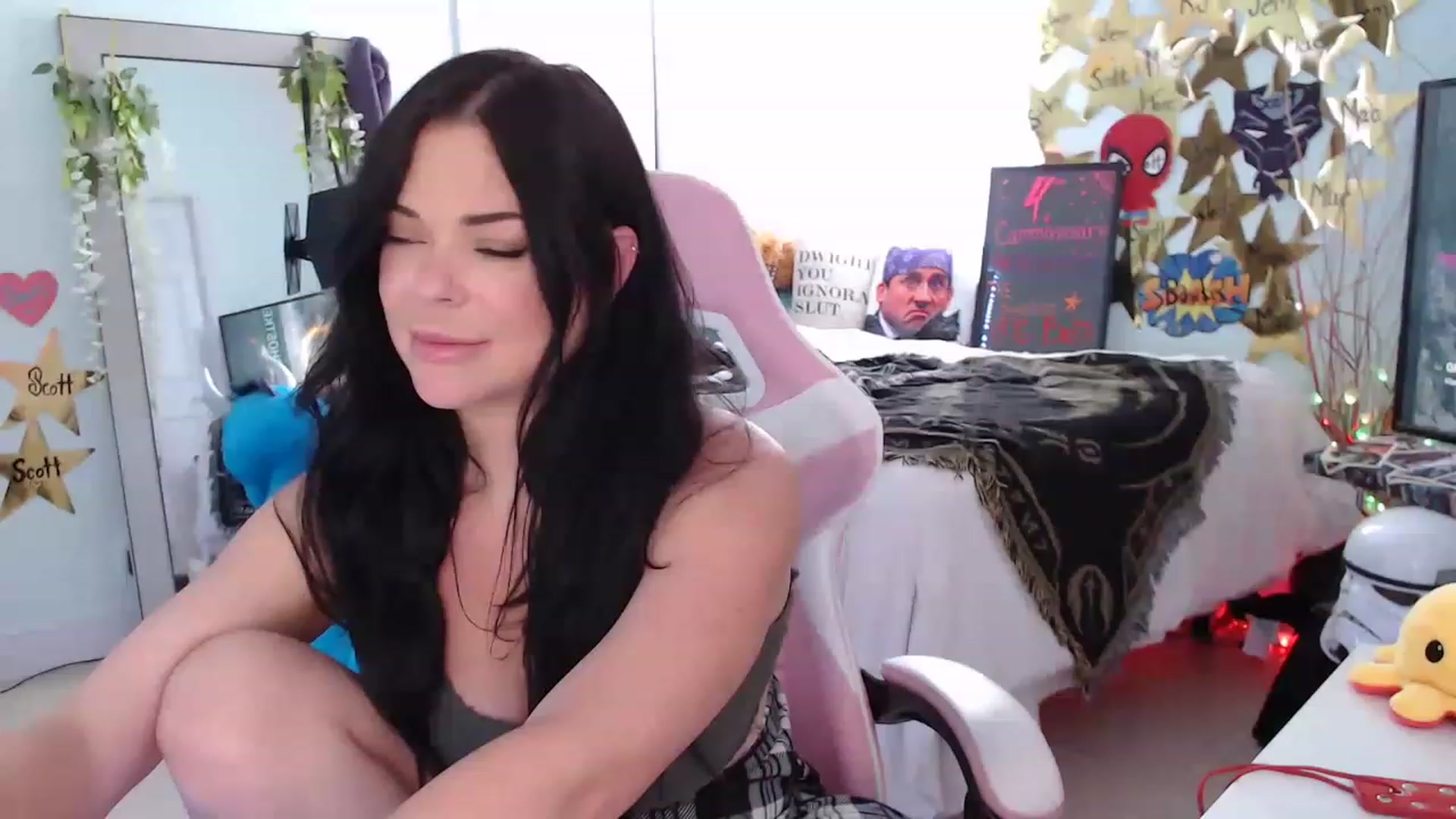 Gallery image thumbnail from Sammigrey_'s myfreecams stream on, 06/07/2023, 19:42 image 16 of 20