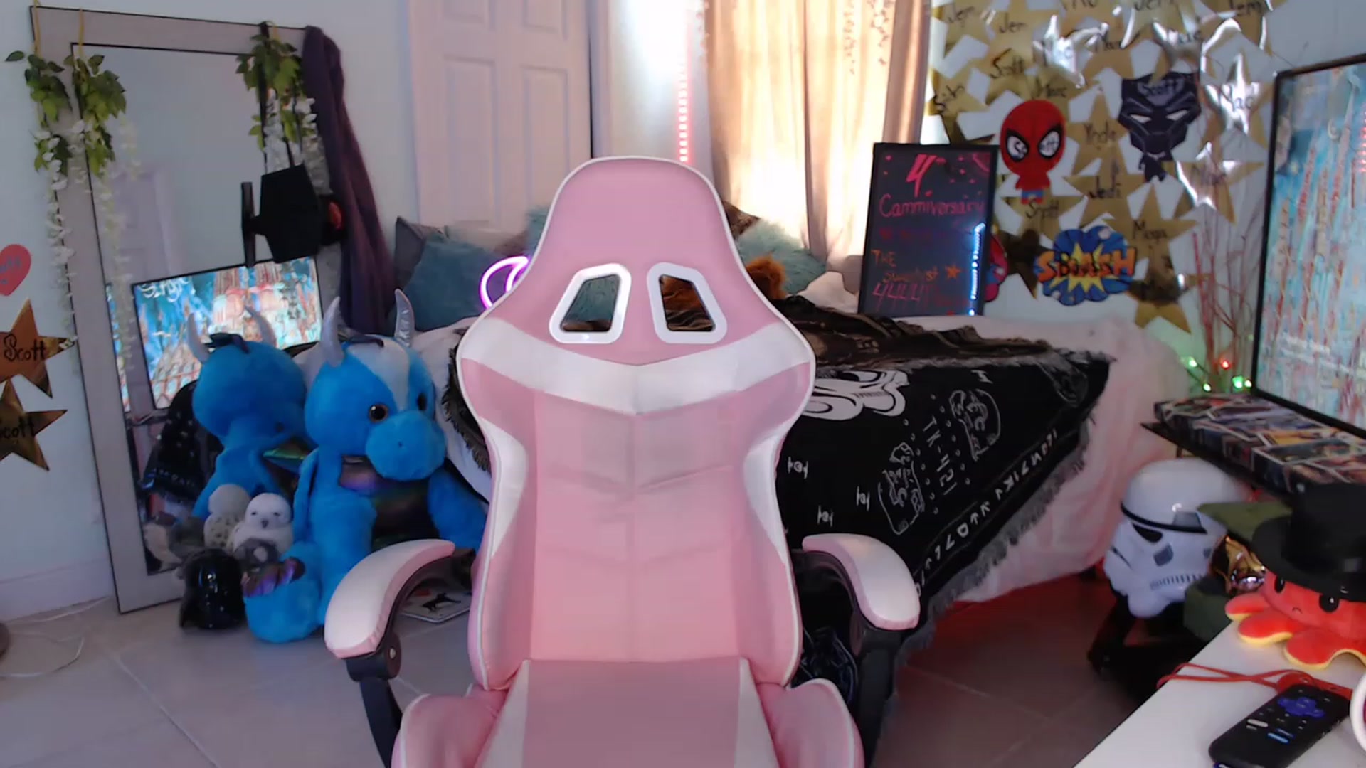 Gallery image thumbnail from Sammigrey_'s myfreecams stream on, 06/12/2023, 18:32 image 13 of 20