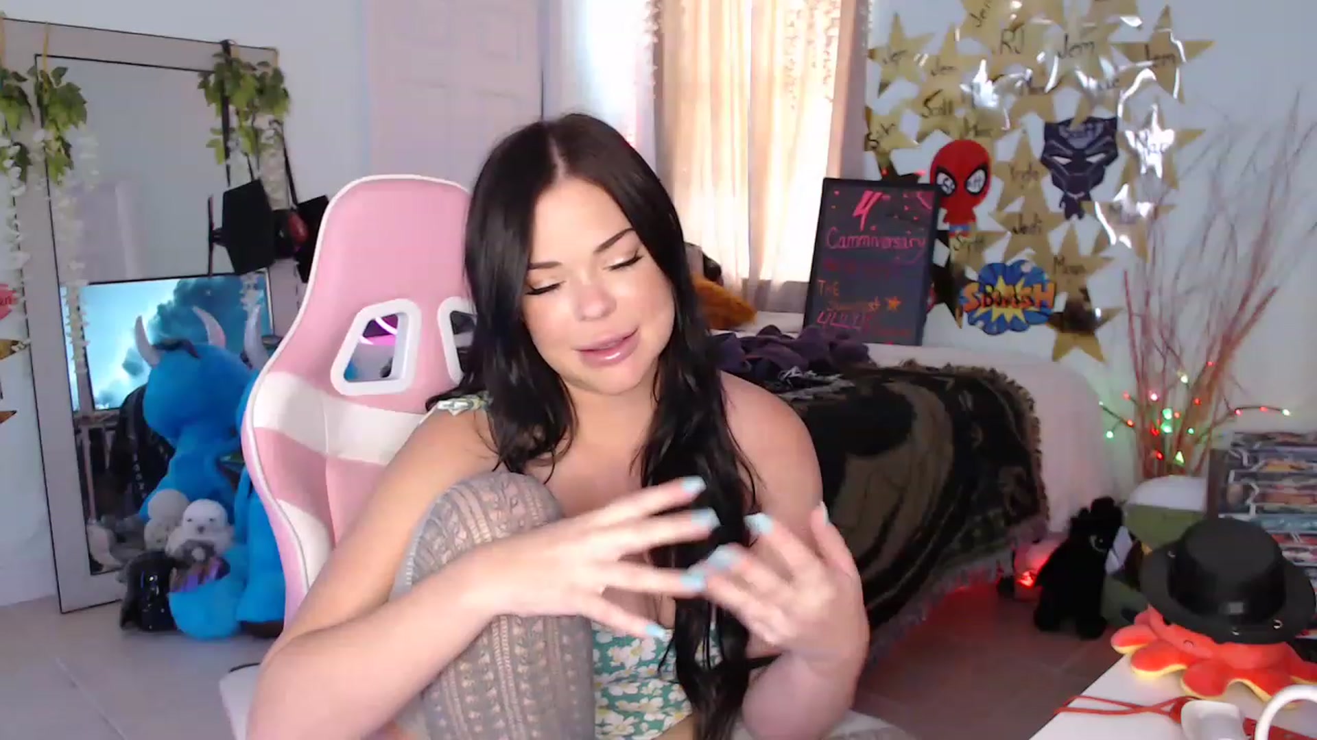 Gallery image thumbnail from Sammigrey_'s myfreecams stream on, 06/14/2023, 21:50 image 11 of 20
