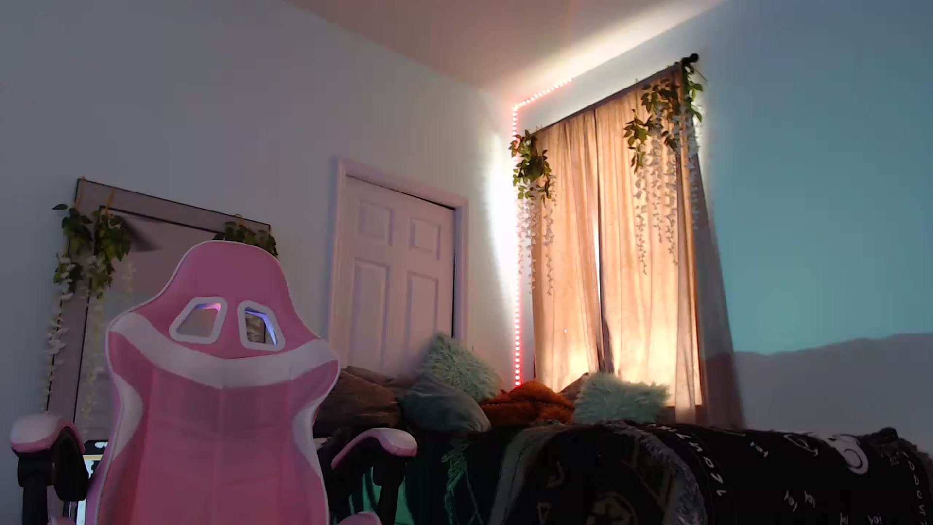 Gallery image thumbnail from Sammigrey_'s myfreecams stream on, 07/07/2023, 17:32 image 13 of 20