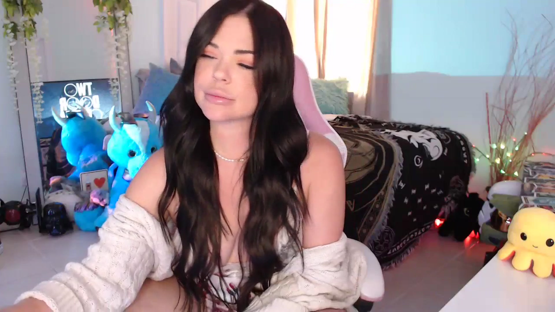 Gallery image thumbnail from Sammigrey_'s myfreecams stream on, 07/08/2023, 17:23 image 9 of 20