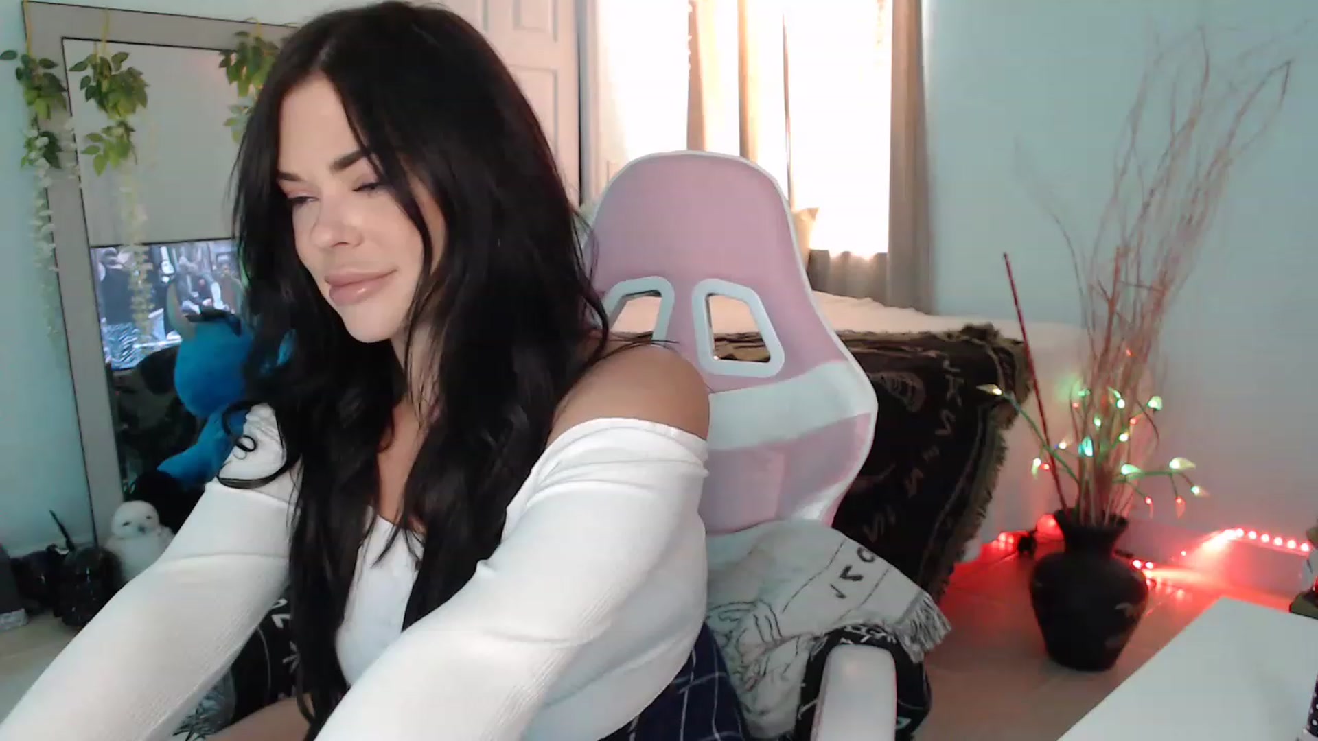 Gallery image thumbnail from Sammigrey_'s myfreecams stream on, 08/10/2023, 19:52 image 1 of 20