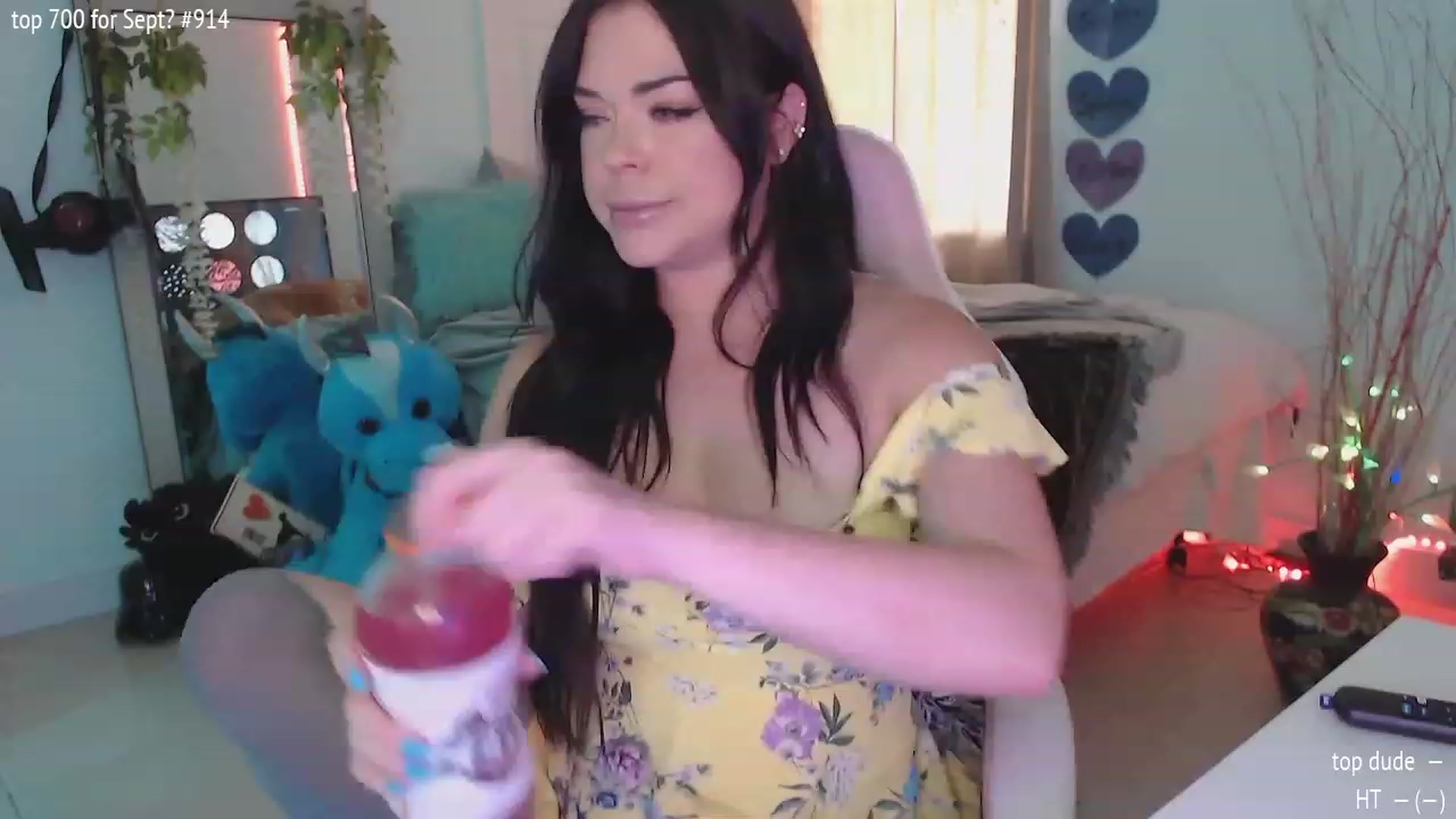 Gallery image thumbnail from Sammigrey_'s myfreecams stream on, 09/30/2023, 15:39 image 8 of 20