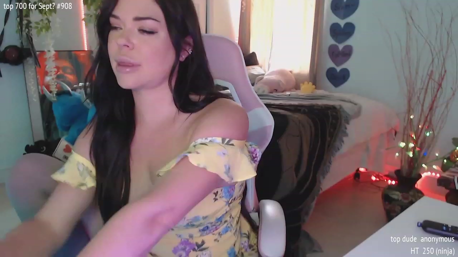 Gallery image thumbnail from Sammigrey_'s myfreecams stream on, 09/30/2023, 15:39 image 19 of 20
