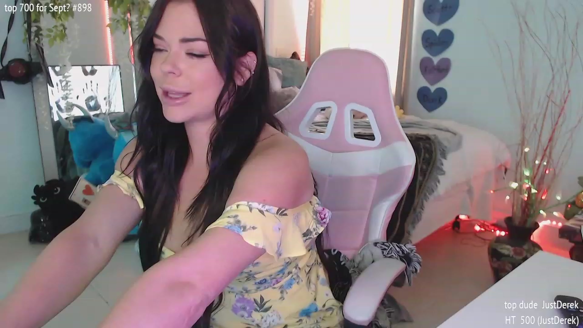 Gallery image thumbnail from Sammigrey_'s myfreecams stream on, 09/30/2023, 16:33 image 17 of 20