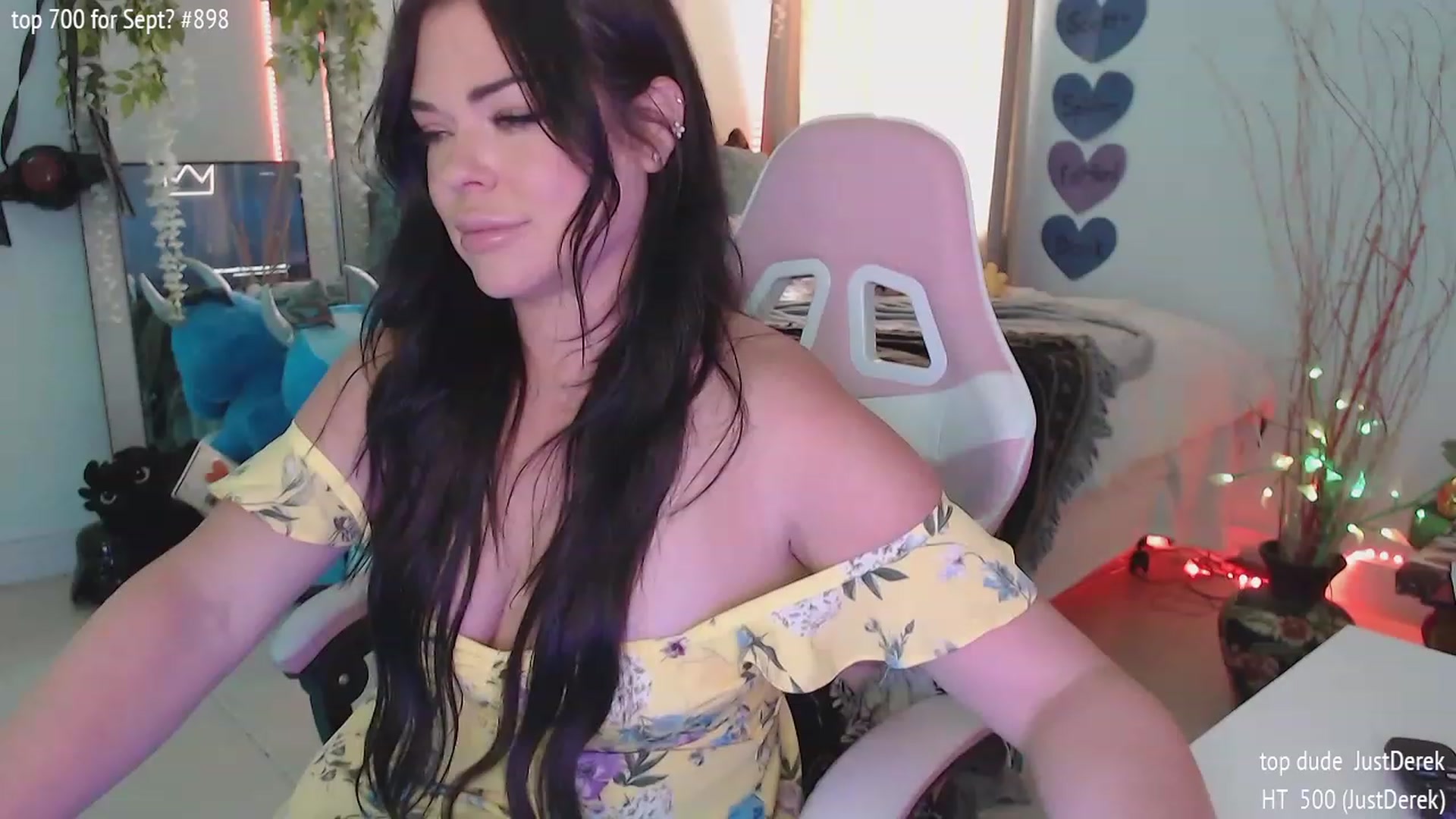 Gallery image thumbnail from Sammigrey_'s myfreecams stream on, 09/30/2023, 16:33 image 20 of 20
