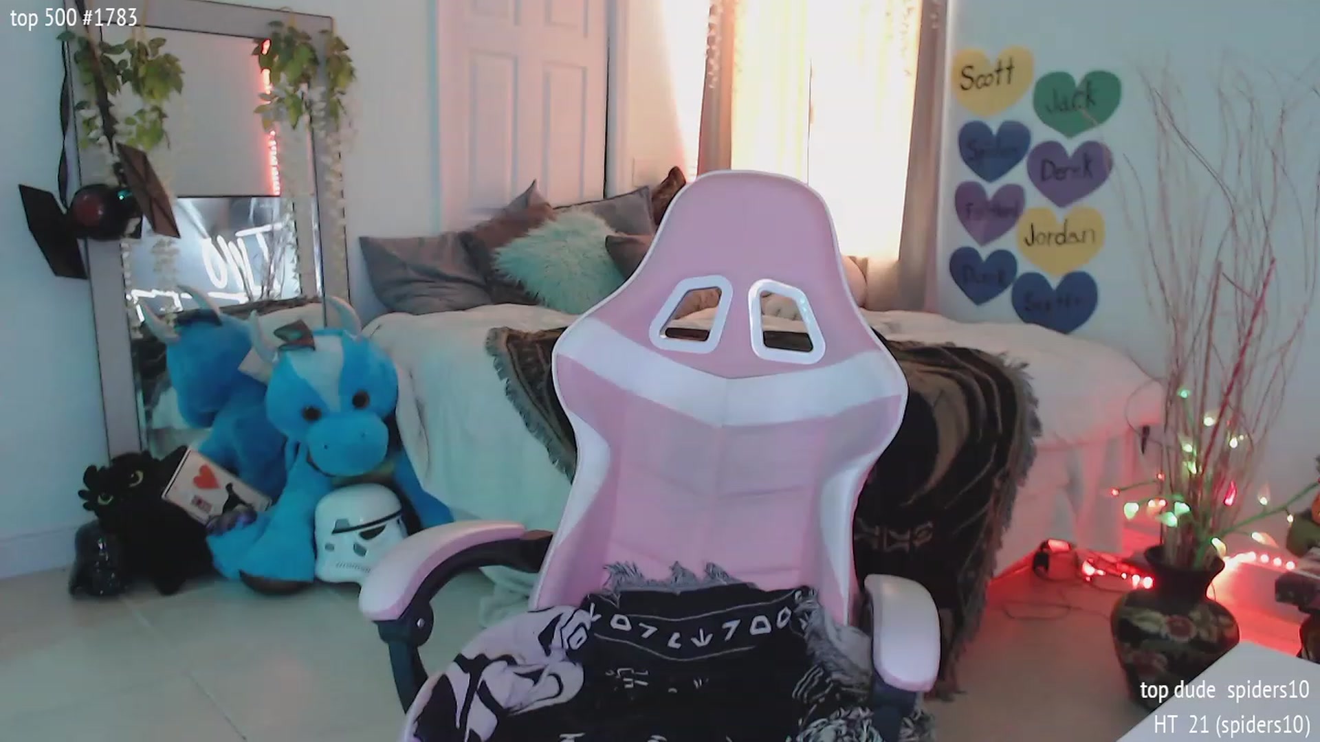 Gallery image thumbnail from Sammigrey_'s myfreecams stream on, 10/03/2023, 17:17 image 9 of 20