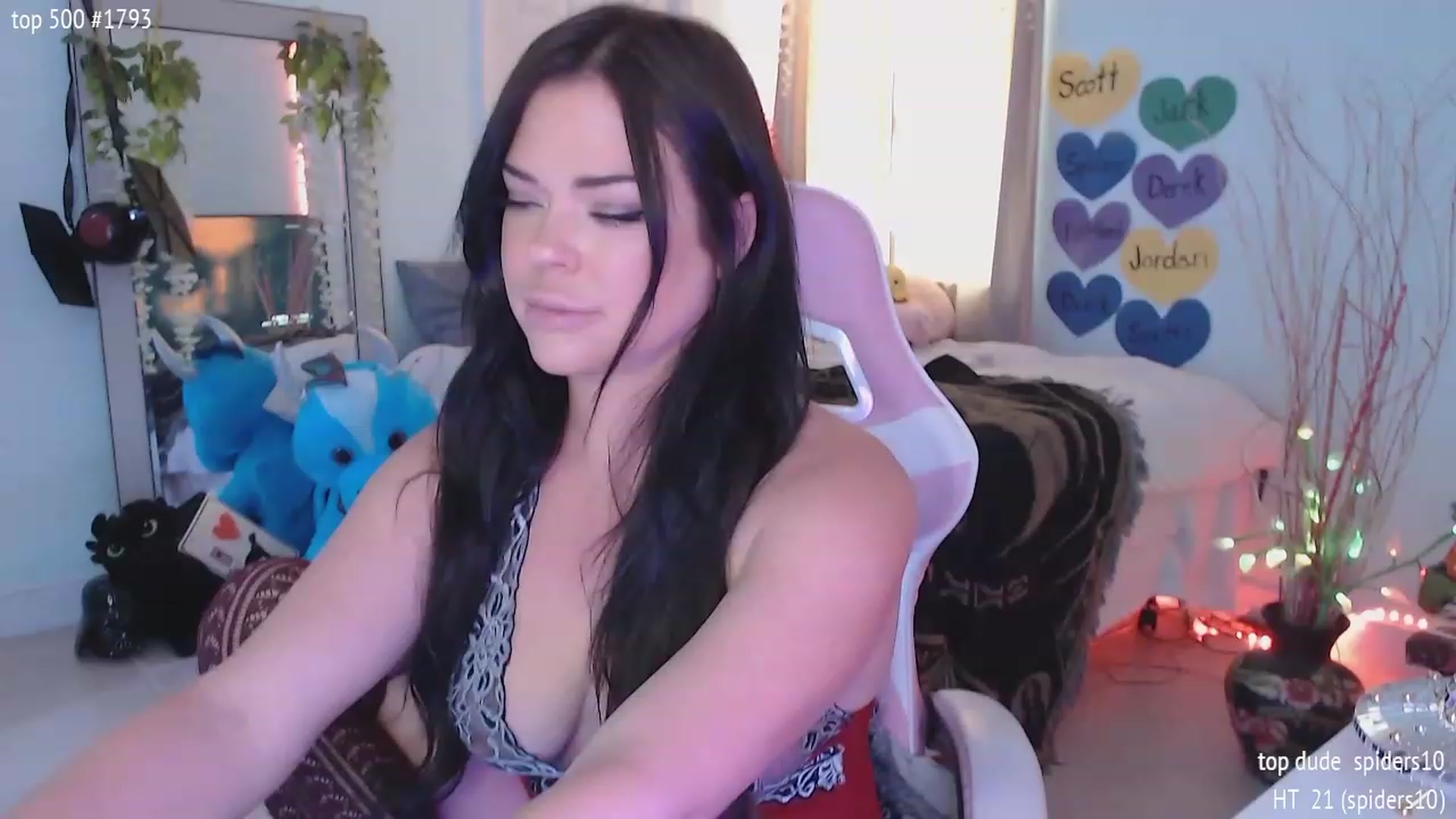 Gallery image thumbnail from Sammigrey_'s myfreecams stream on, 10/03/2023, 17:17 image 12 of 20