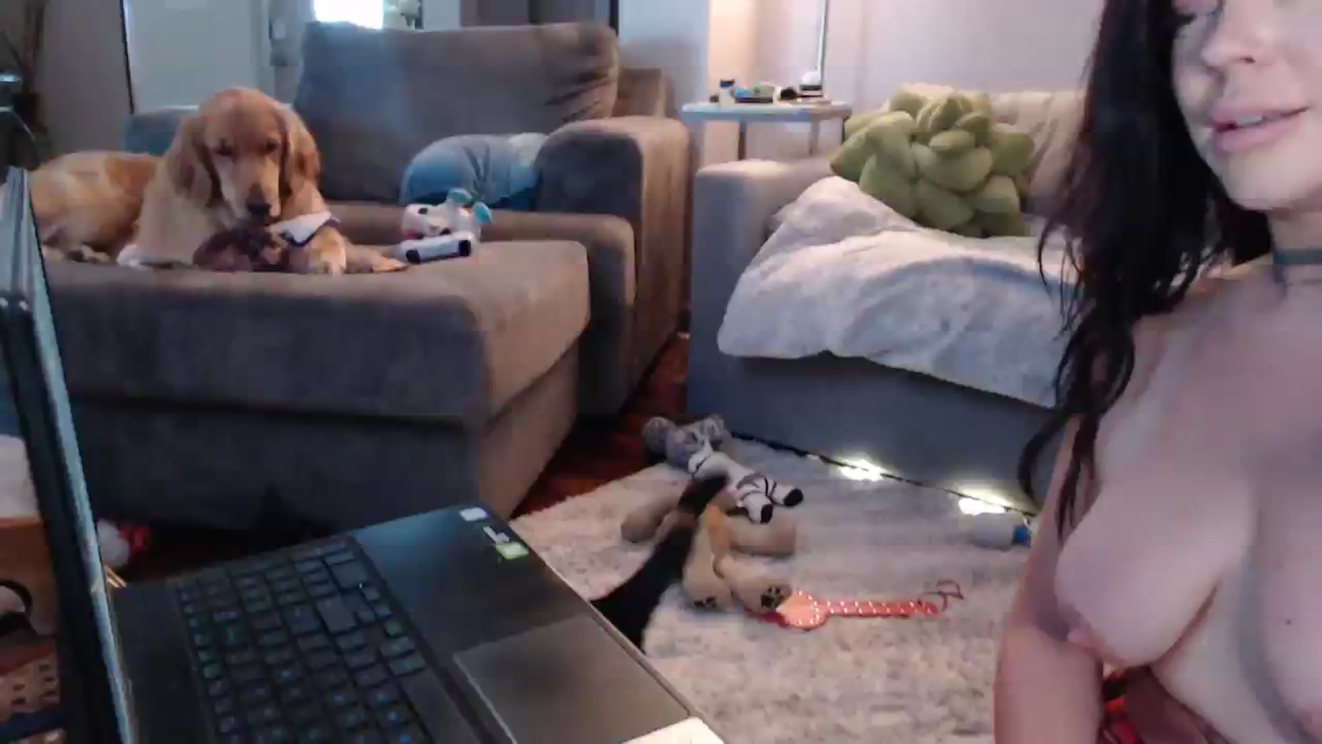 Gallery image thumbnail from Sammigrey_'s myfreecams stream on, 10/12/2023, 22:03 image 17 of 20