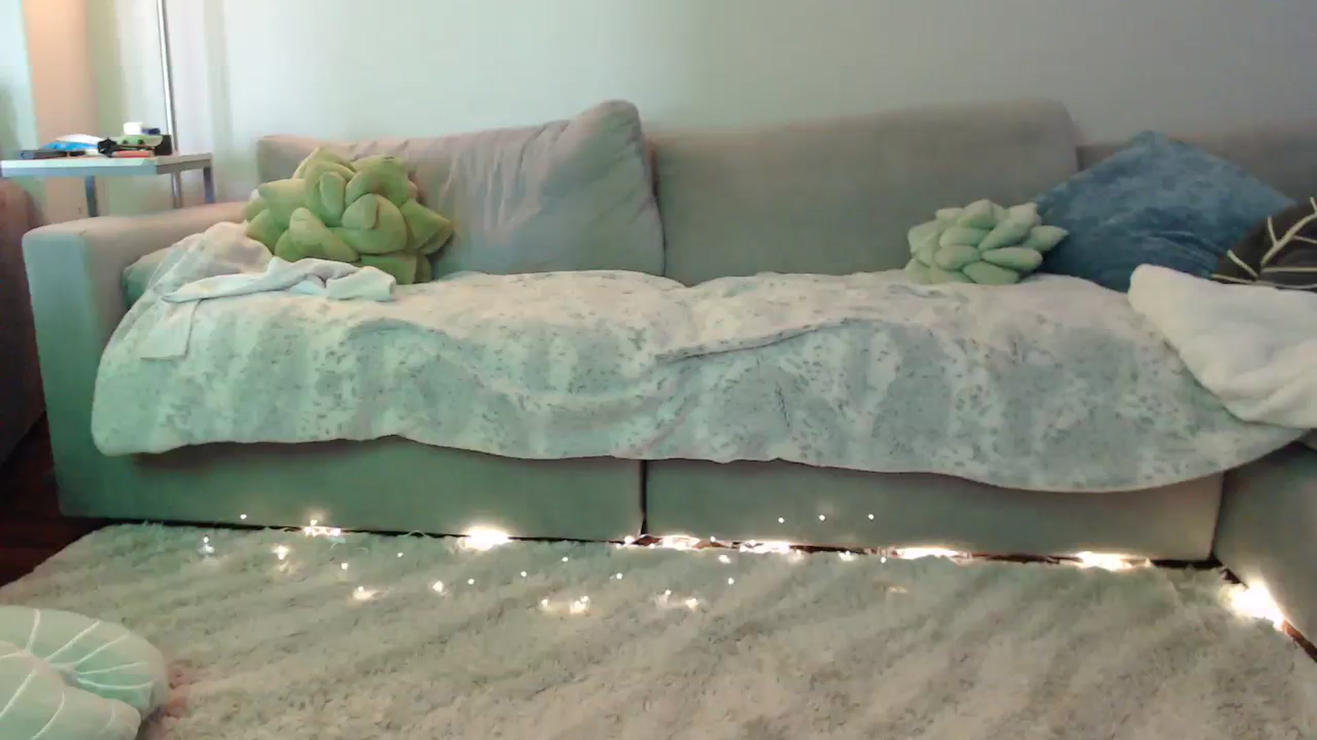 Gallery image thumbnail from Sammigrey_'s myfreecams stream on, 10/13/2023, 19:22 image 8 of 20