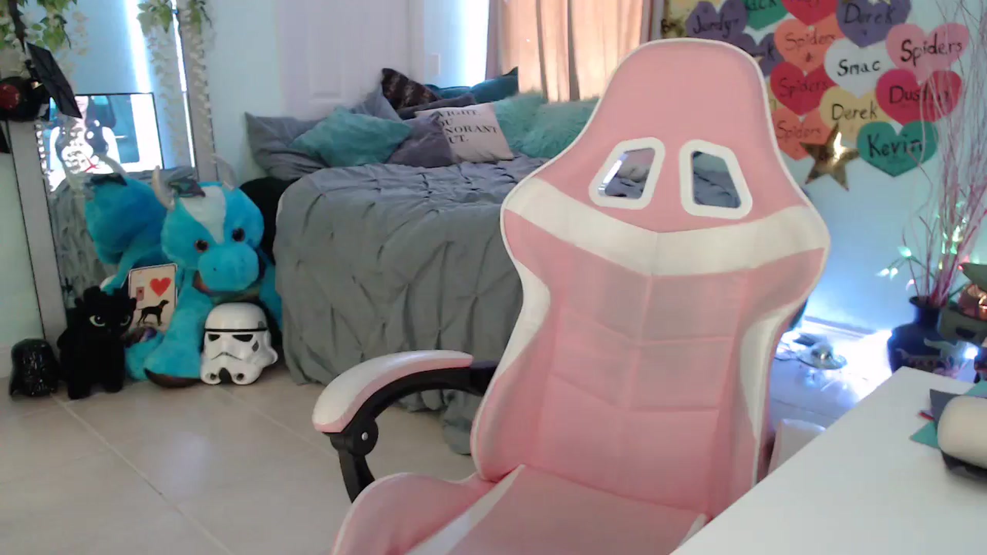 Gallery image thumbnail from Sammigrey_'s myfreecams stream on, 11/30/2023, 23:01 image 9 of 20