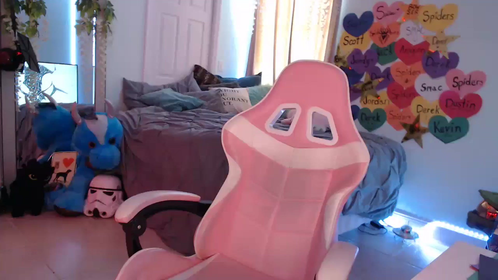 Gallery image thumbnail from Sammigrey_'s myfreecams stream on, 12/02/2023, 19:03 image 12 of 20